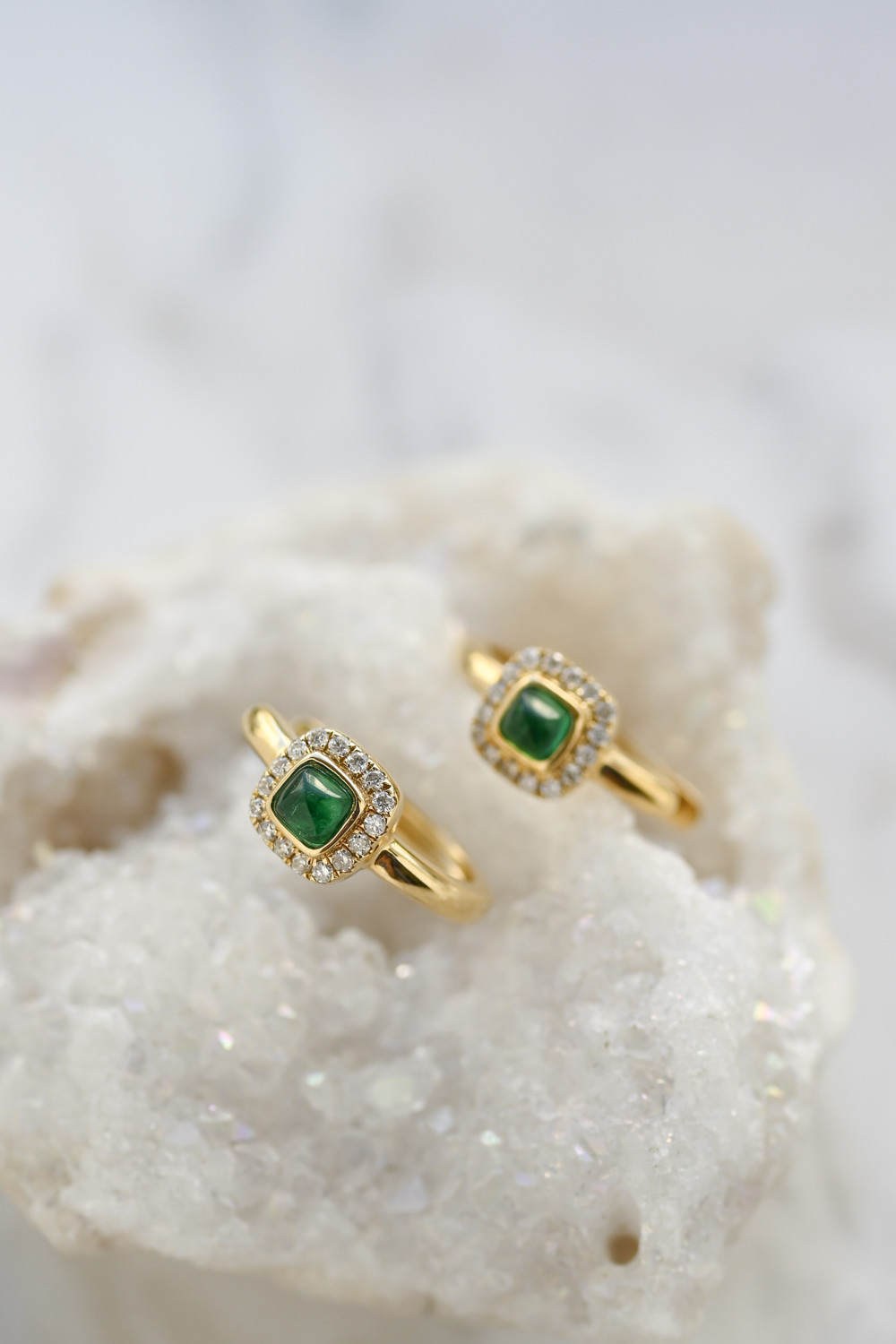 18K Cabochon Emerald Diamond Hoop Earring