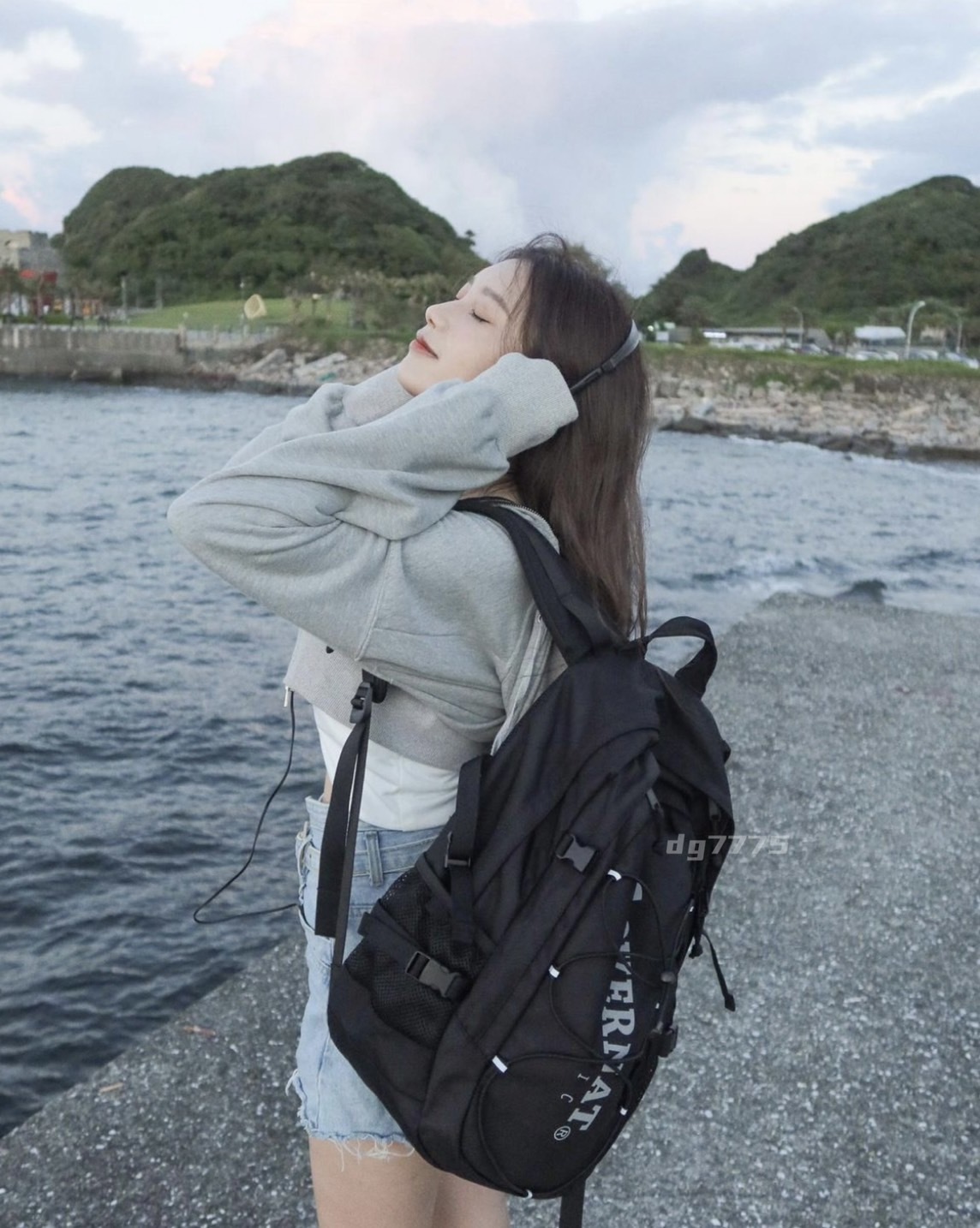 #現貨 COVERNAT多功能後背包 27L 反光設計 筆電包