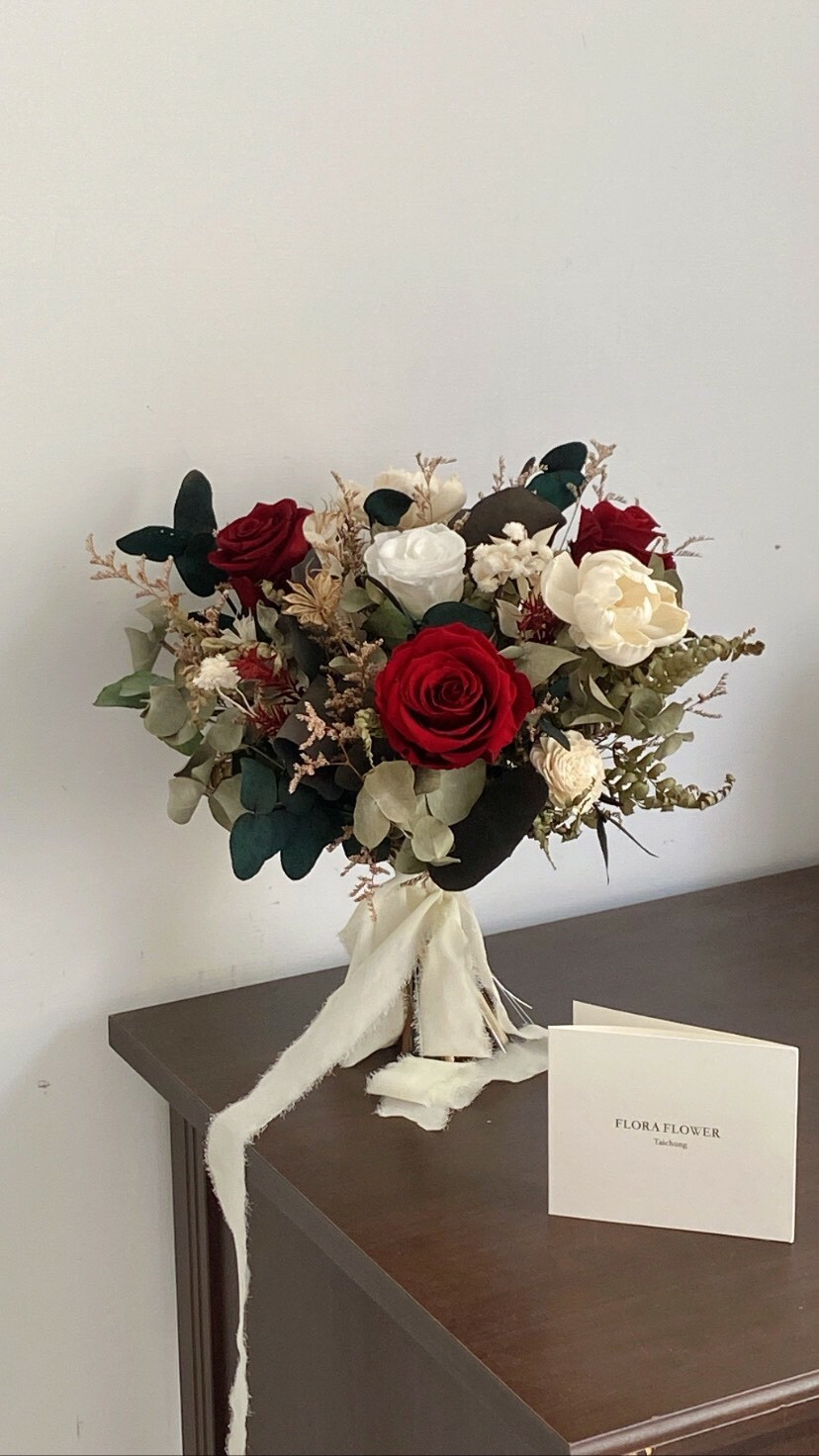 新娘永生捧花-曼塔玫瑰