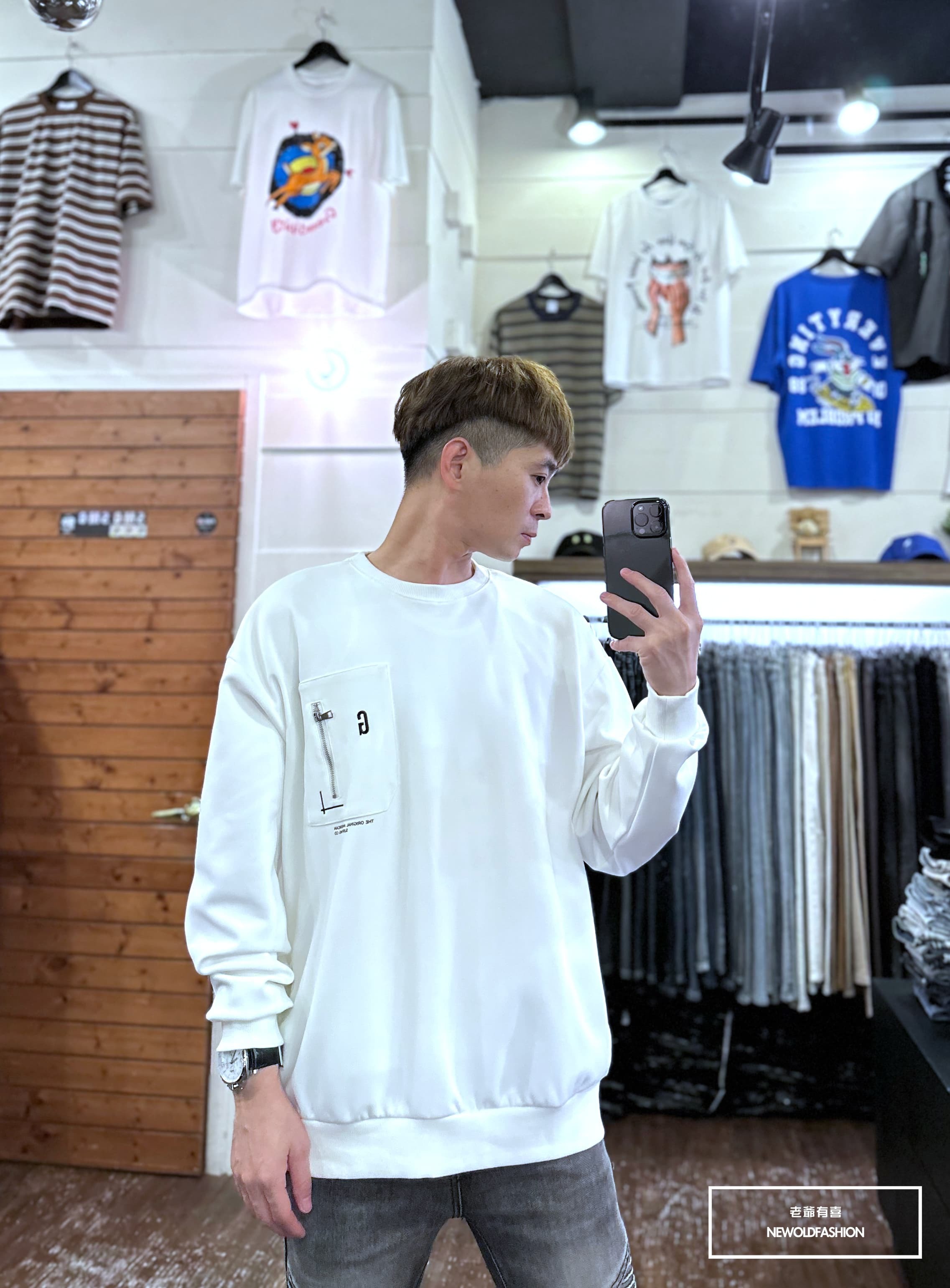 『新品上市』重磅G刺繡拉鍊口袋大學T-白(NOF2309B5531)