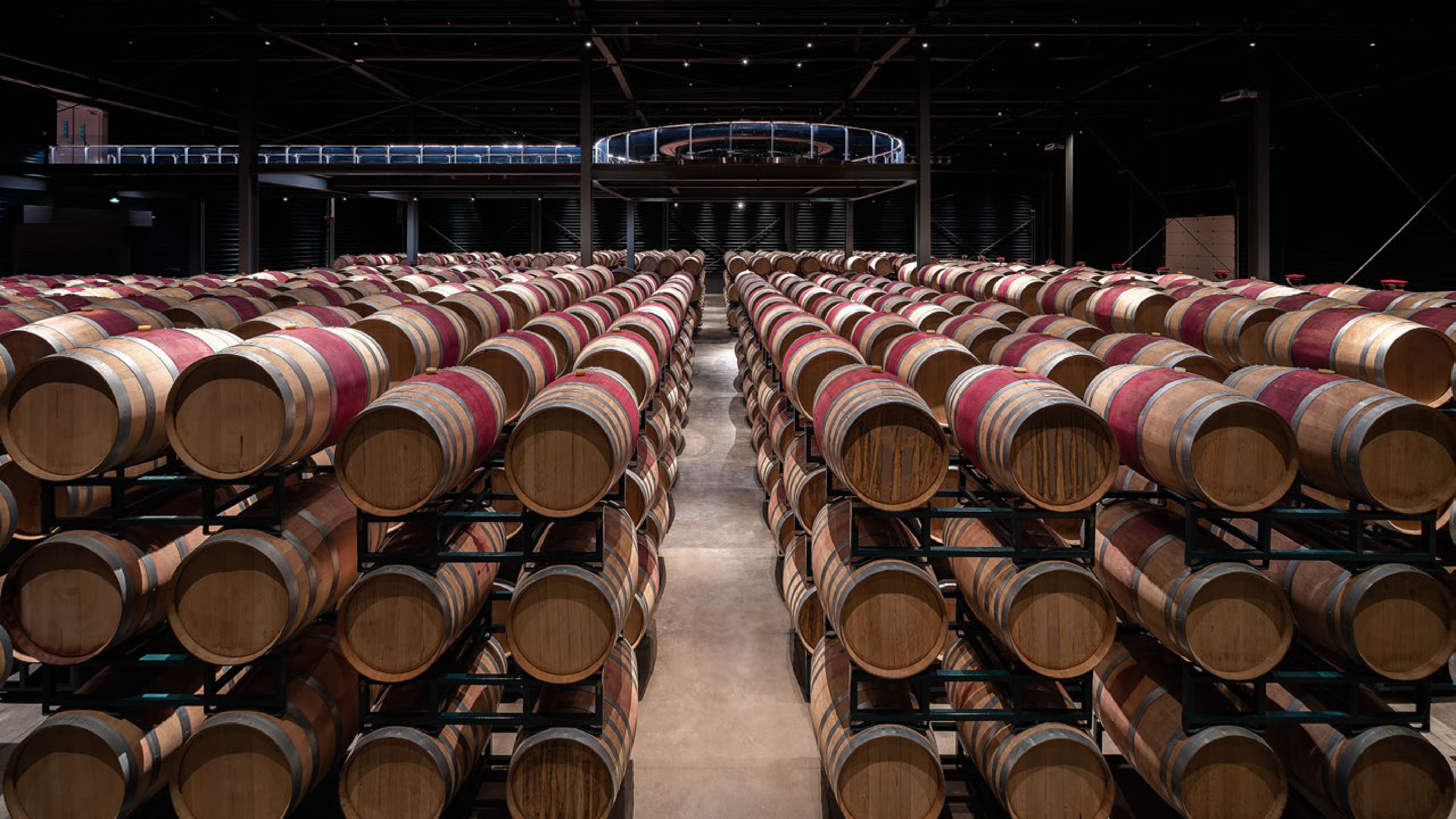 #西鴿酒莊 #火火Netshop #火火國際 #玉鴿 #紅酒 #餐酒 #xigeestate #wineofchina #滕上滕 #X糸列 #蛇龍珠 #赤霞珠 #白洒 #N609 #N50 #N28 #霞多麗 #馬瑟蘭 #馬爾貝克 #龍年 #禮盒