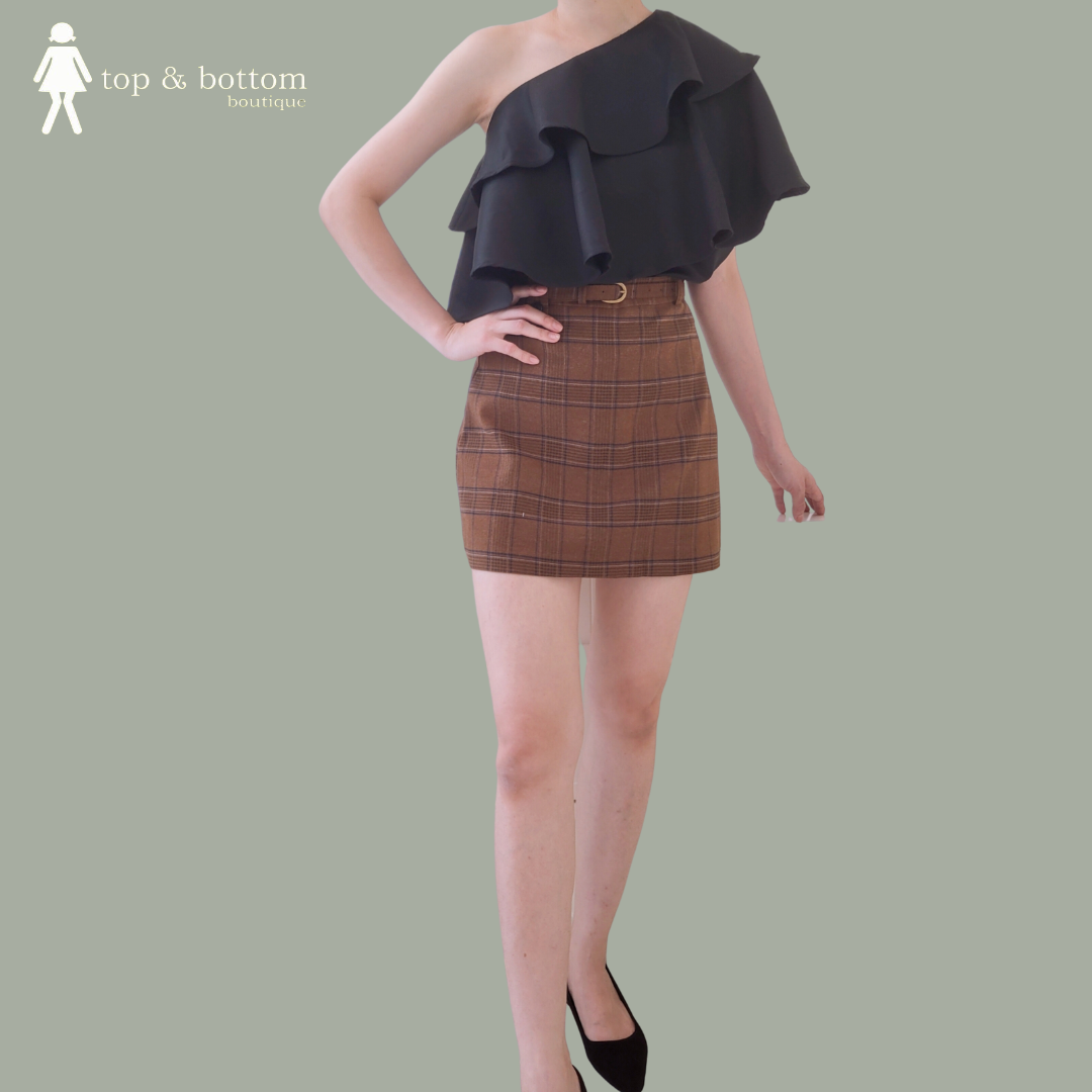 ONE SHOULDER RUFFLES BLOUSE