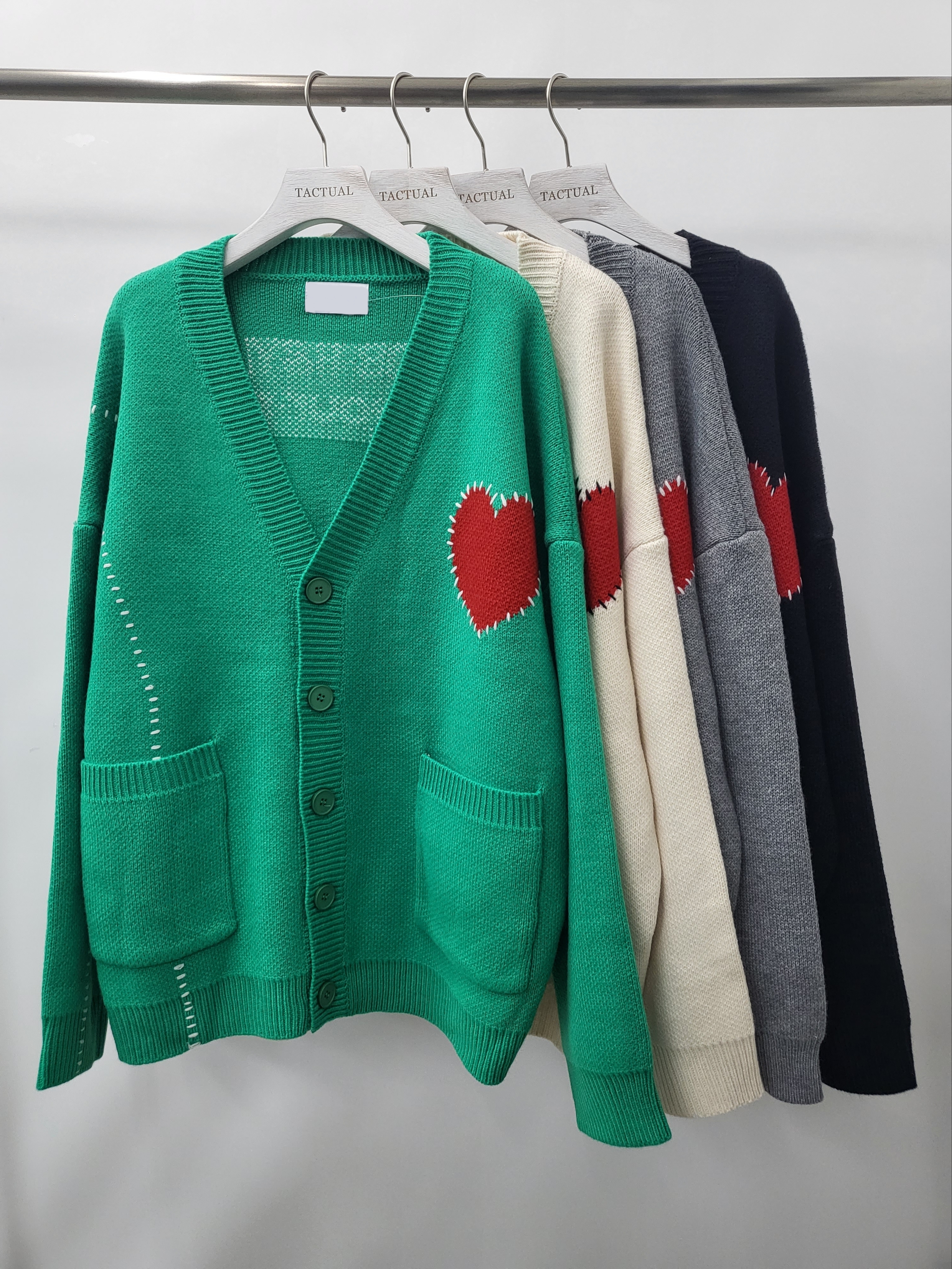 心形圖案開胸針織外套 JK2389