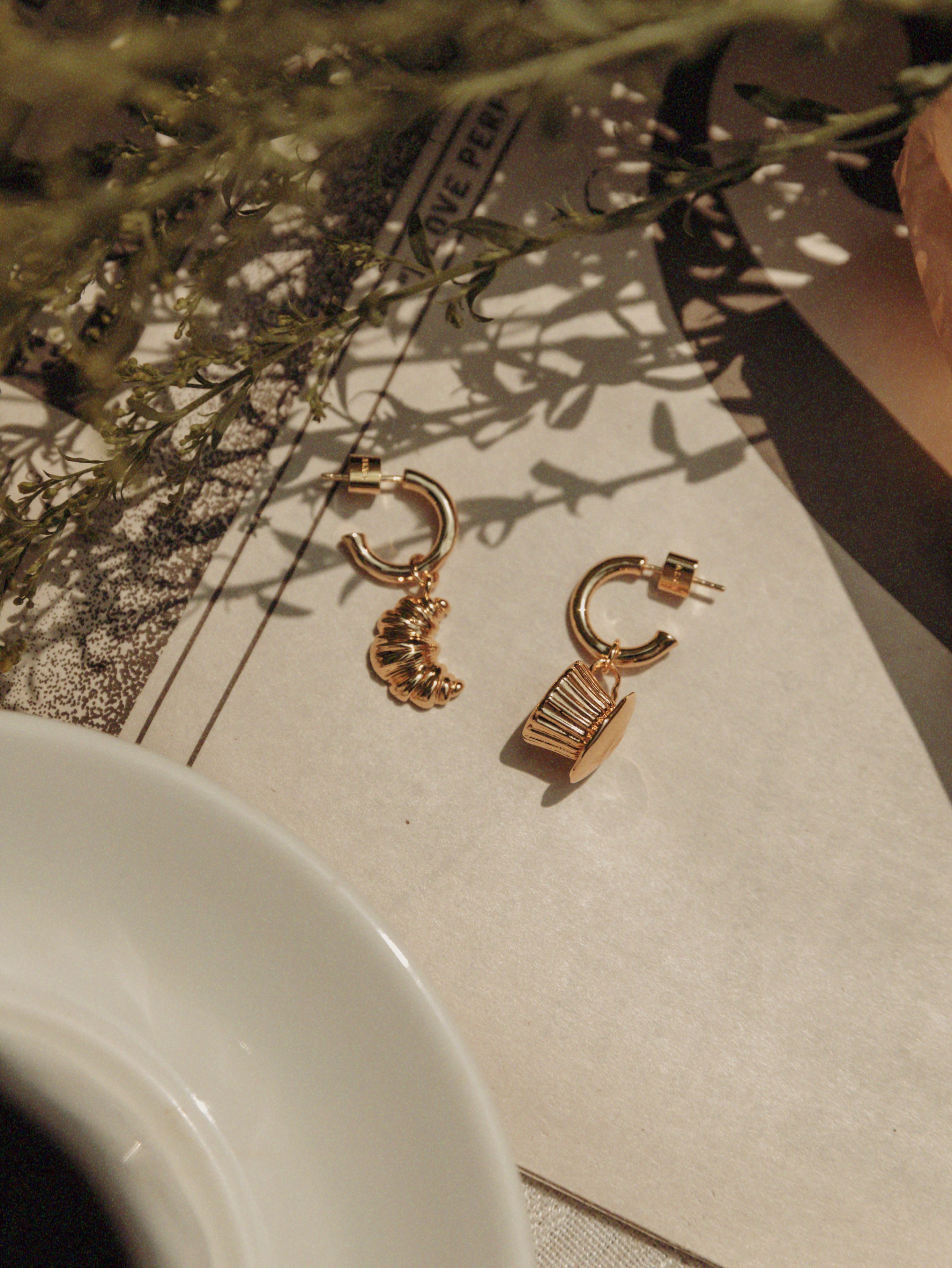 可頌&下午茶Ｃ圈耳環（金色）