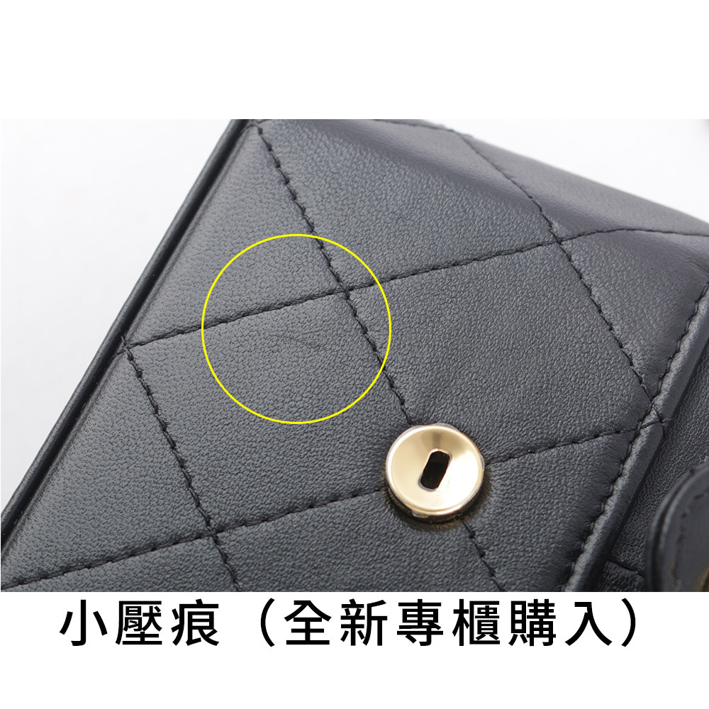 【CHANEL】金色CC Logo 縫線小羊皮設計迷你鏈帶小方盒(黑色) AP3459 B13477 94305