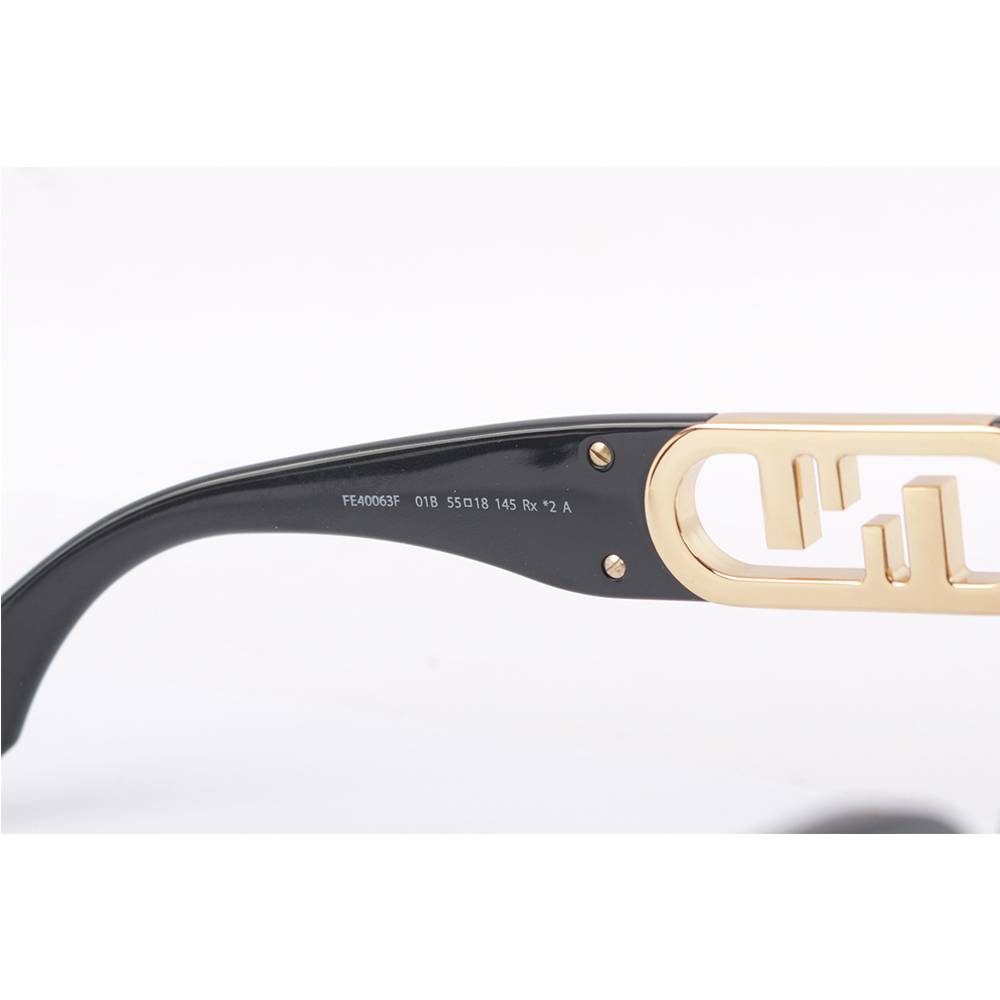 【FENDI】O'Lock 側邊鏤空太陽眼鏡(黑色) FOA211 V1R FO76B