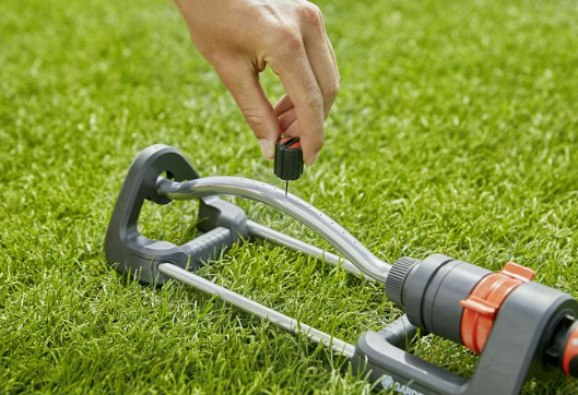 "GARDENA" 德國搖擺式灑水器S(灑水寬度:13m)(射程:7-17m,90-220㎡)(10個/盒)-[18700]