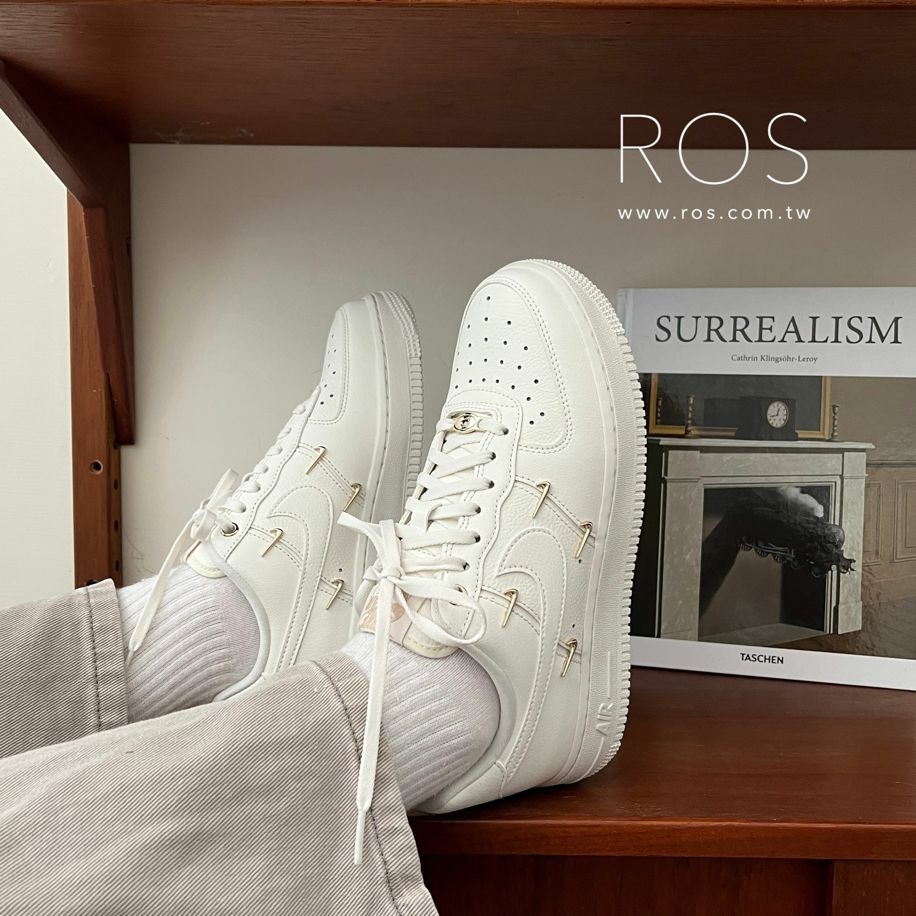 Nike Air Force 1 奶白小金勾