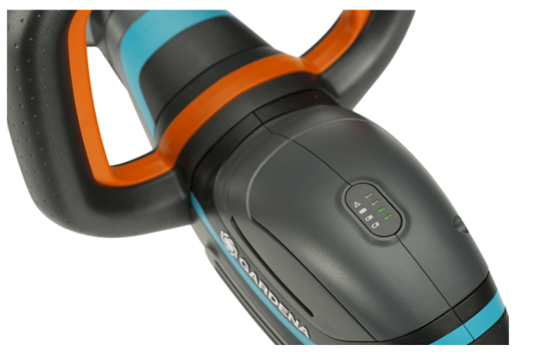 "GARDENA" 德國300㎡充電式綠籬機Comfort