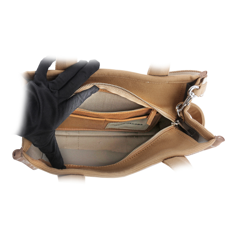 【MARC JACOBS】THE JACQUARD TOTE 雙色中款托特包(駝色) M0017027 230