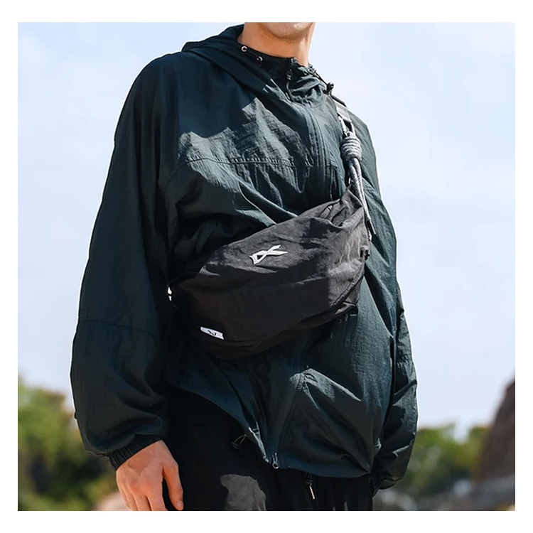 NIID VIA CHEST BAG 隨身胸包 4L