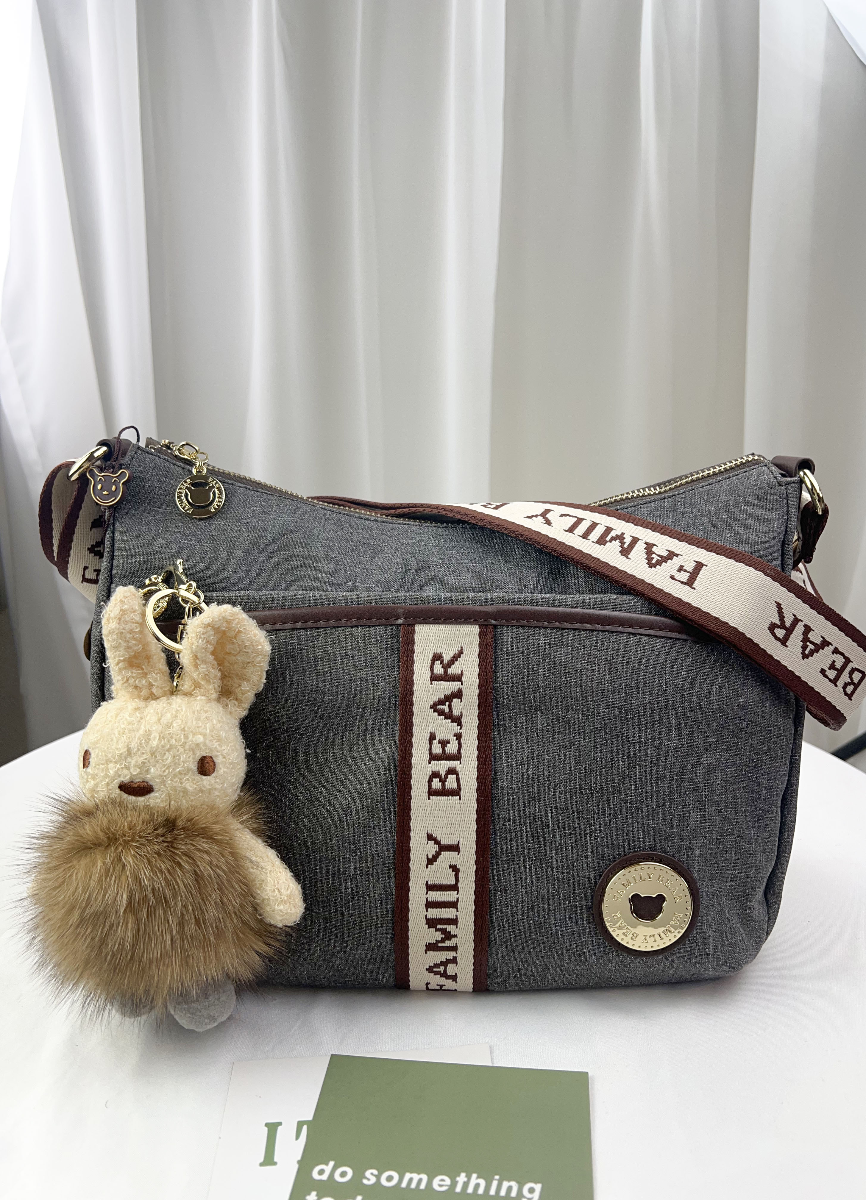 FamilyBear 織帶灰配咖防潑水肩背包 / 側背包 附兔兔吊飾 #2638