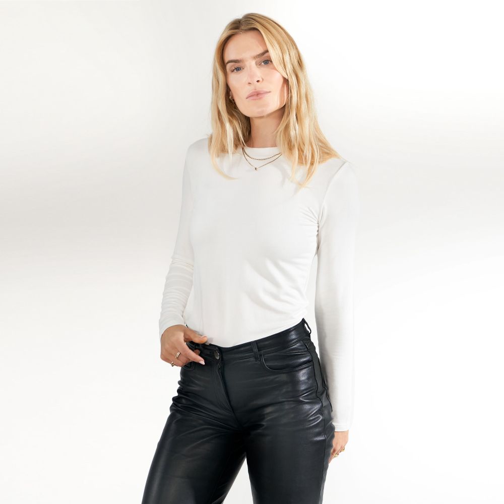 Long Sleeve soft fiber 女用嫘縈柔軟高領口長袖T恤 - 象牙白