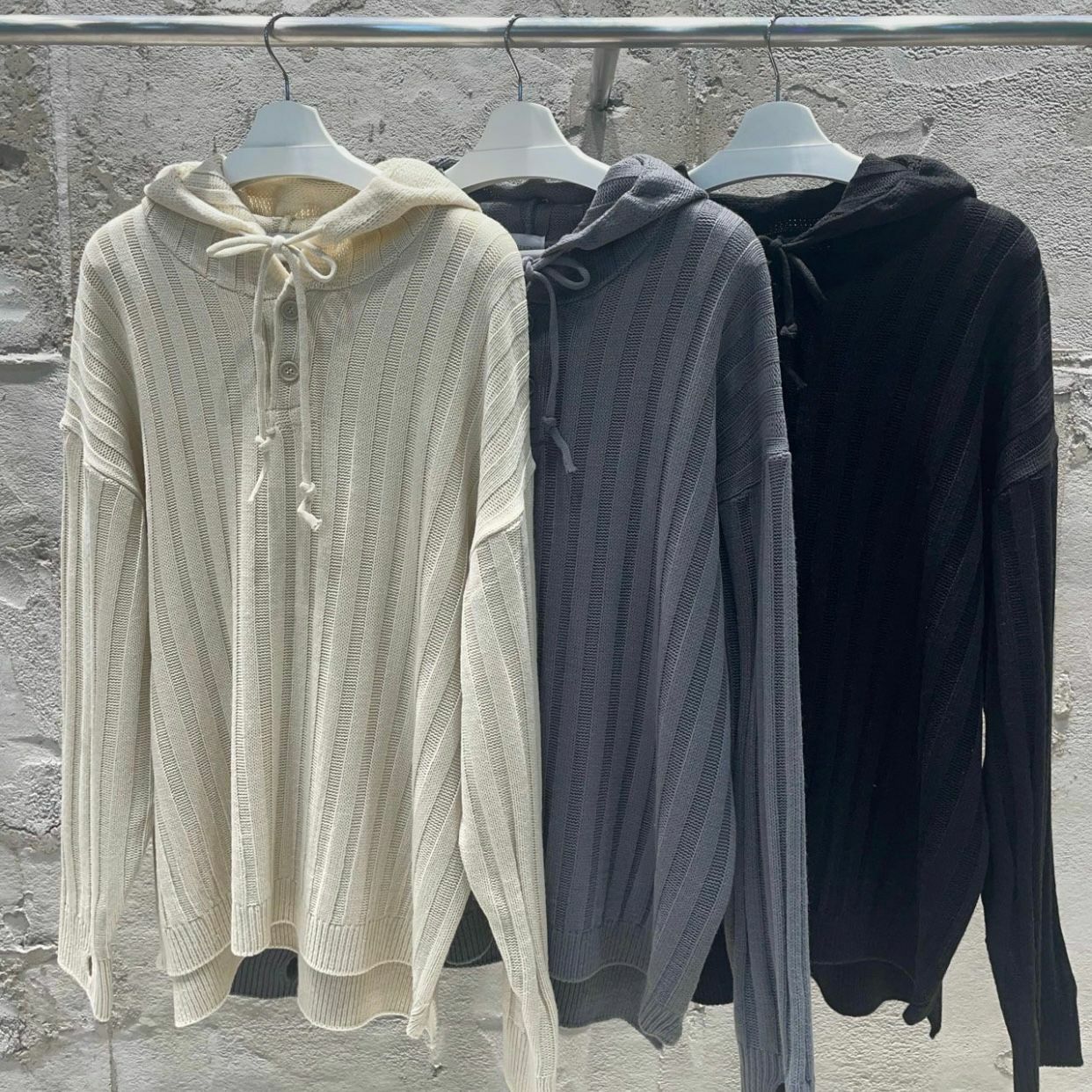 暗直紋半開胸連帽針織衫 WEEKEND-013T