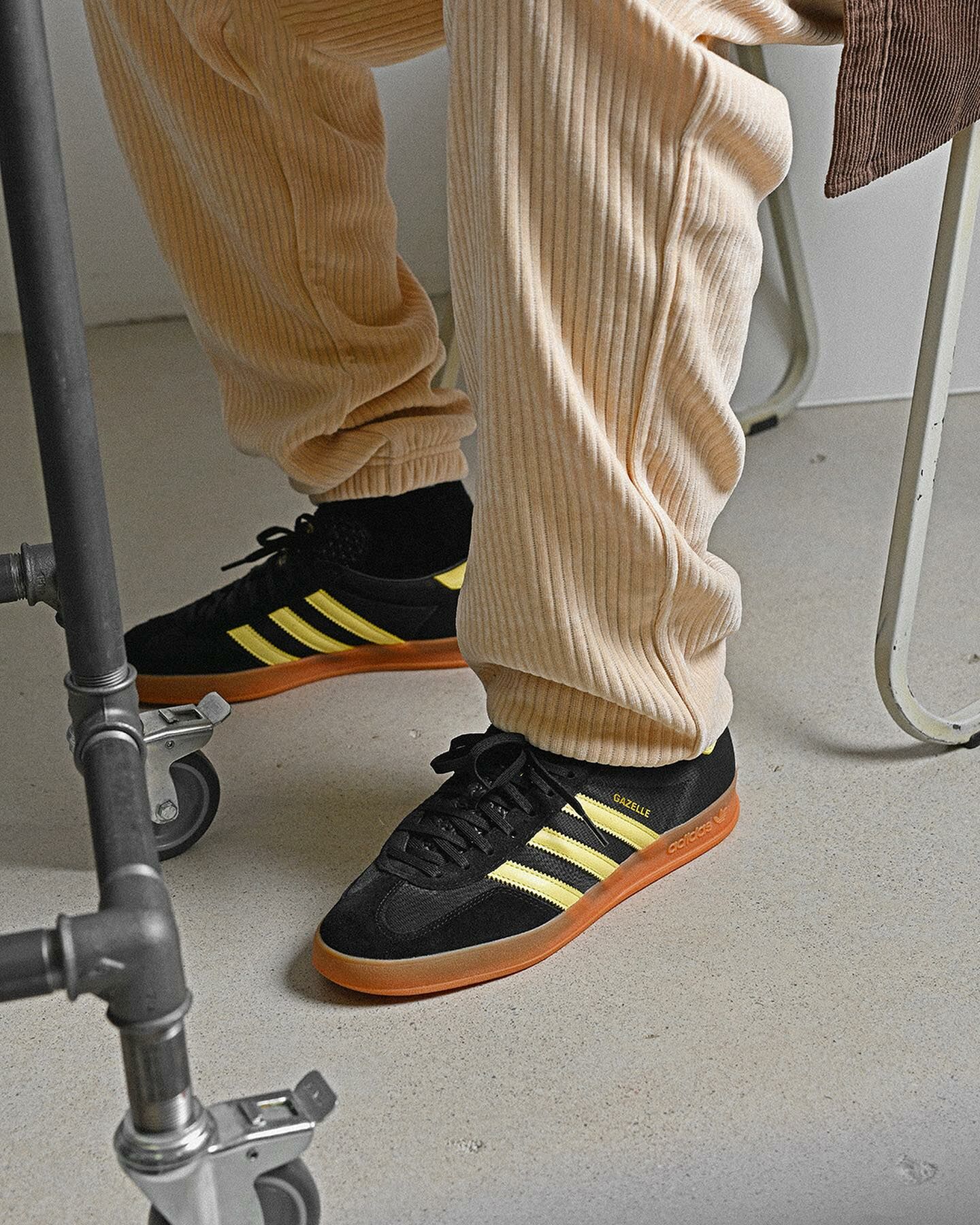 adidas gazelle super yellow black