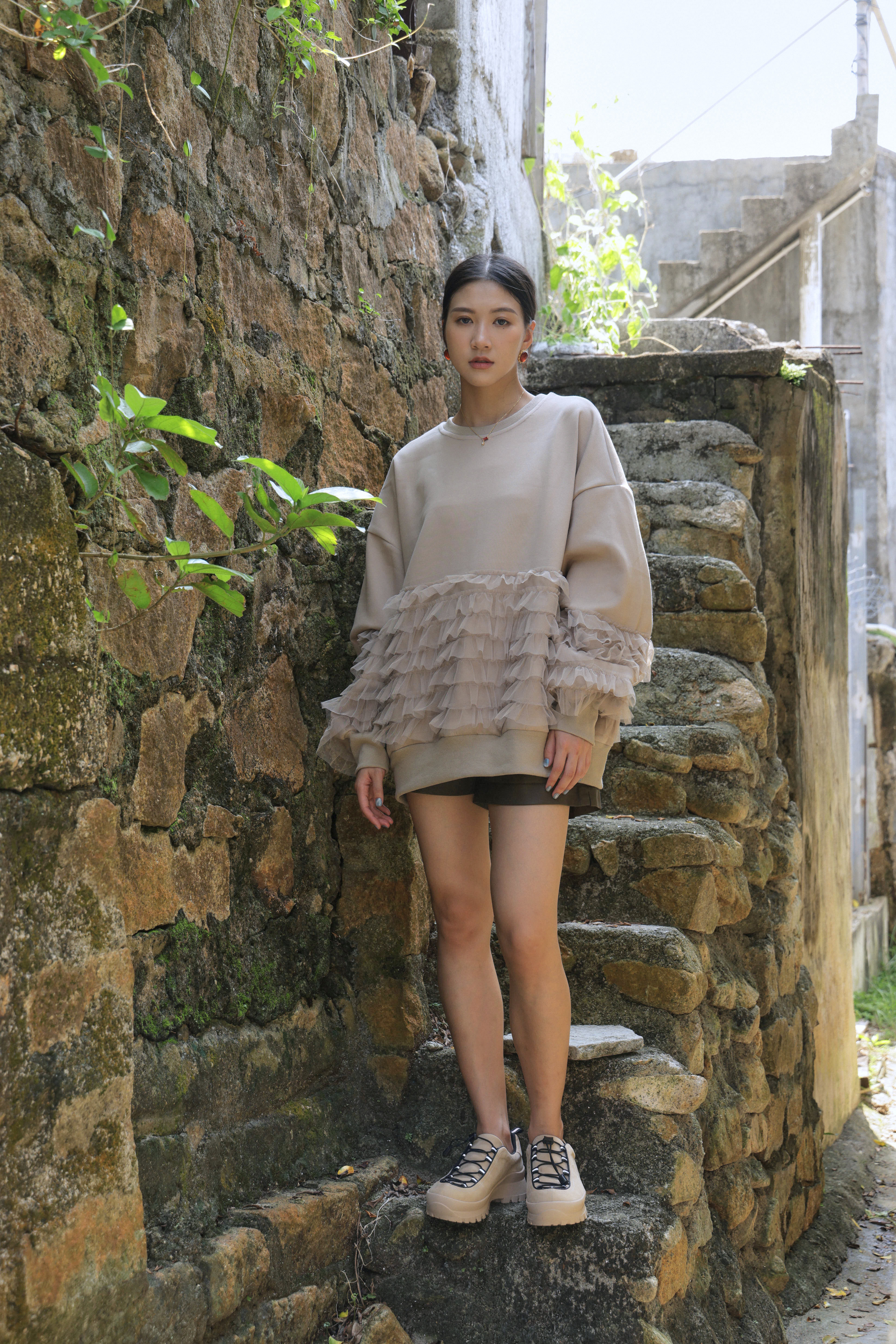 層層網紗ruffle衛衣（*現貨款式）