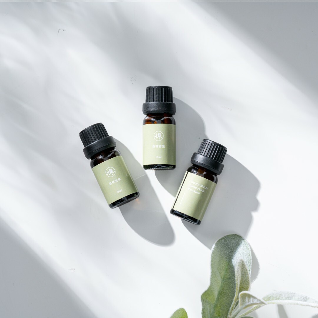 森林香氛不添加酒精，亦不使用防腐劑、塑化劑、染劑。