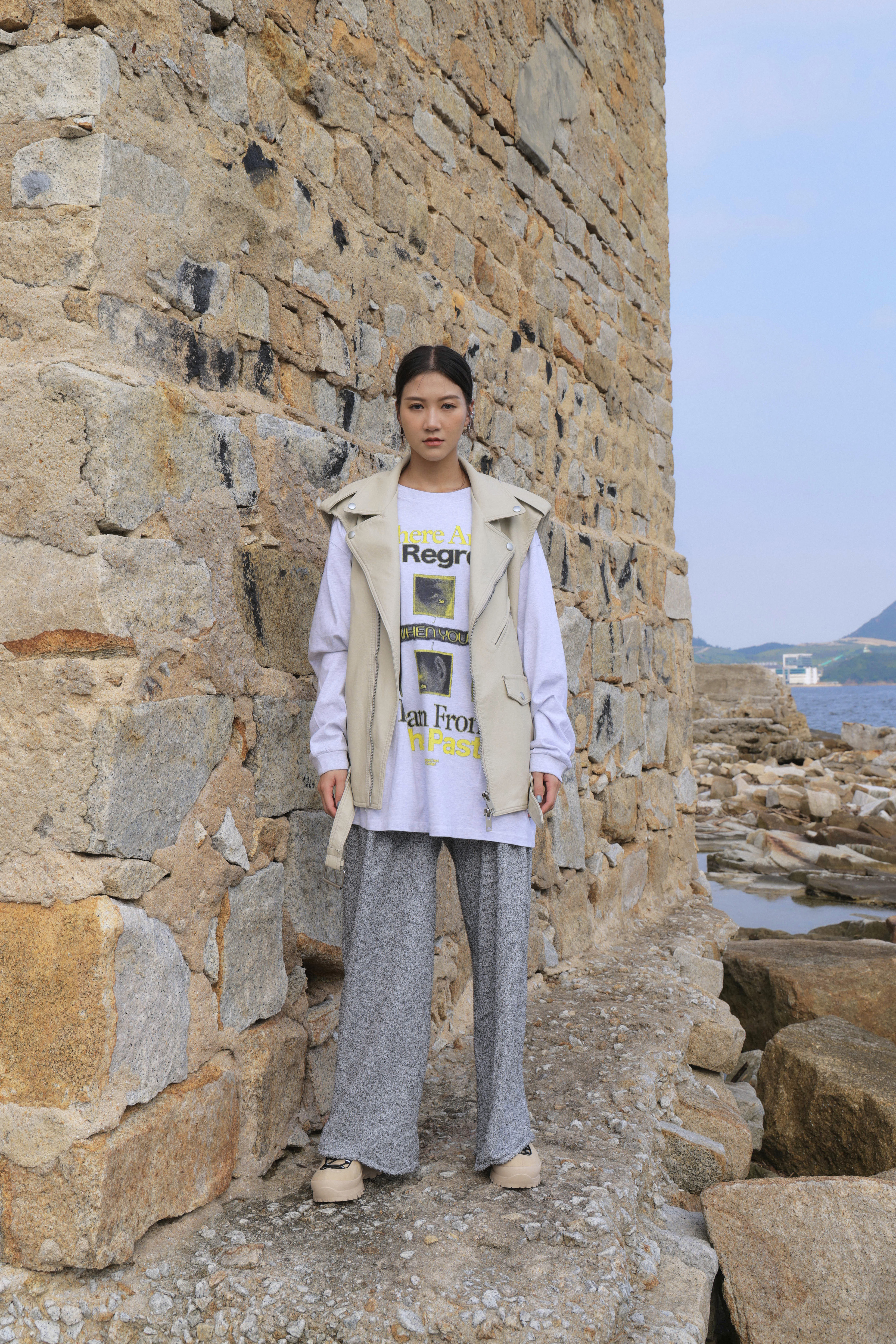 there are no regerts印花大tee（現貨款式）