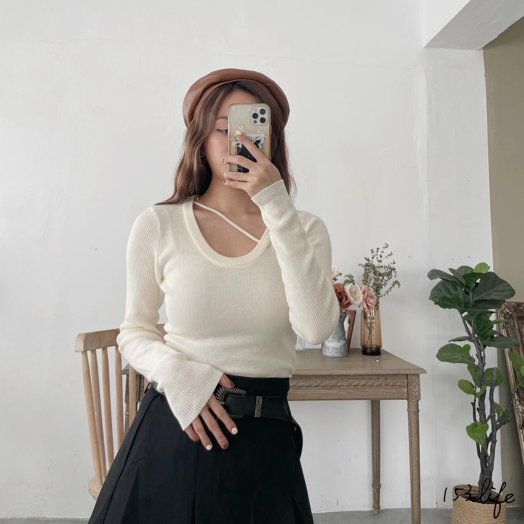 |現貨|𝑙𝑎𝑑𝑦.輕熟風| 合身薄針織造型領上衣(2色)