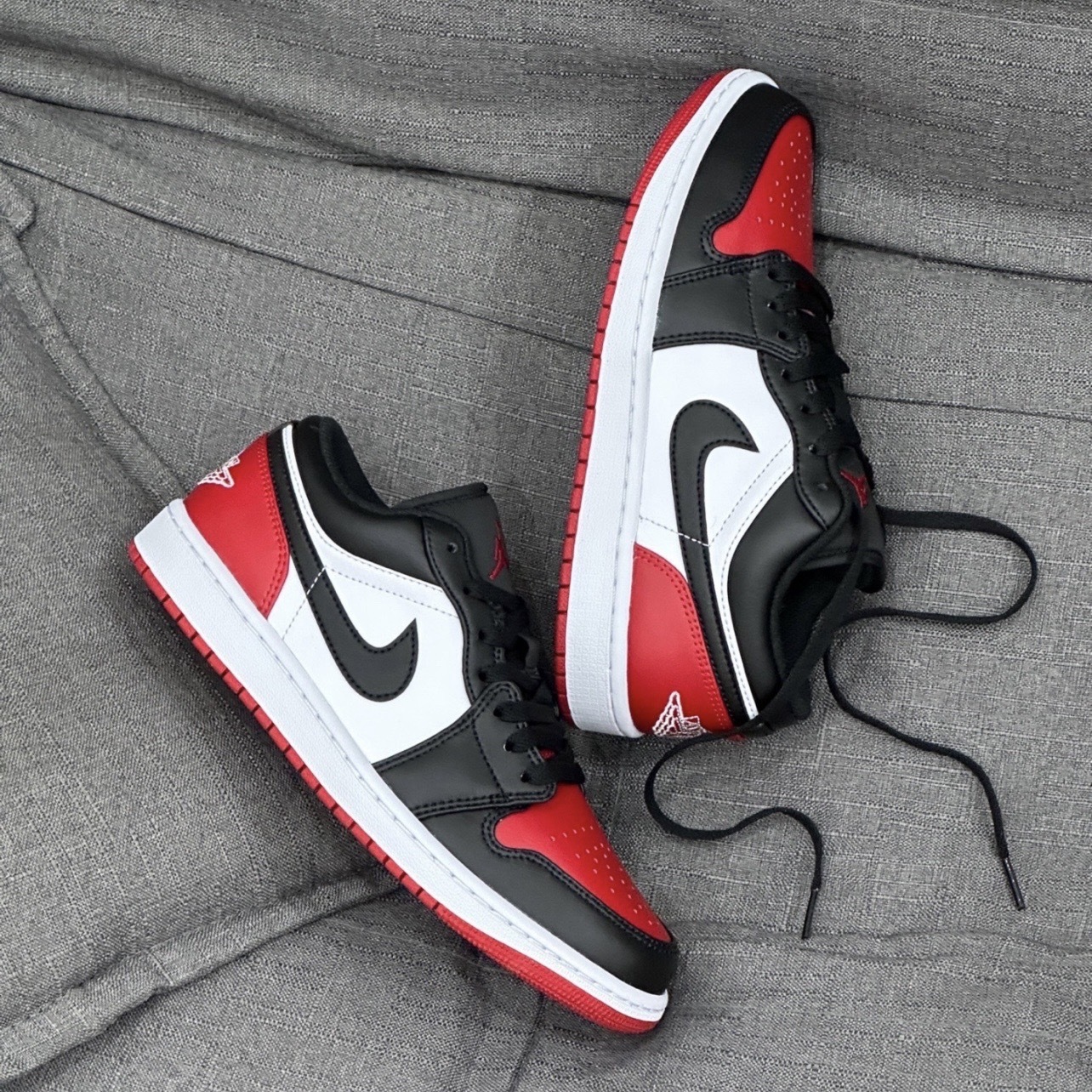 AIR JORDAN 1 LOW 