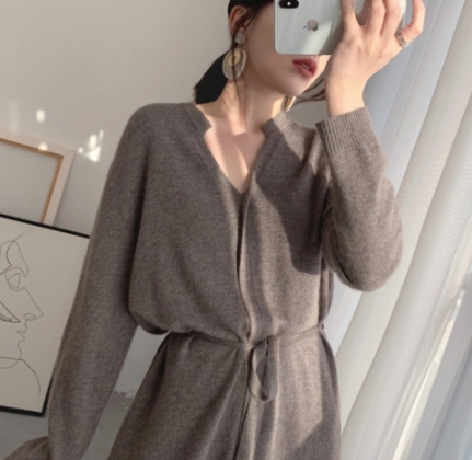 ᴷᴼᴿᴱᴬ 🇰🇷 <現貨>法式慵懶長版收腰針織洋裝 （三色）