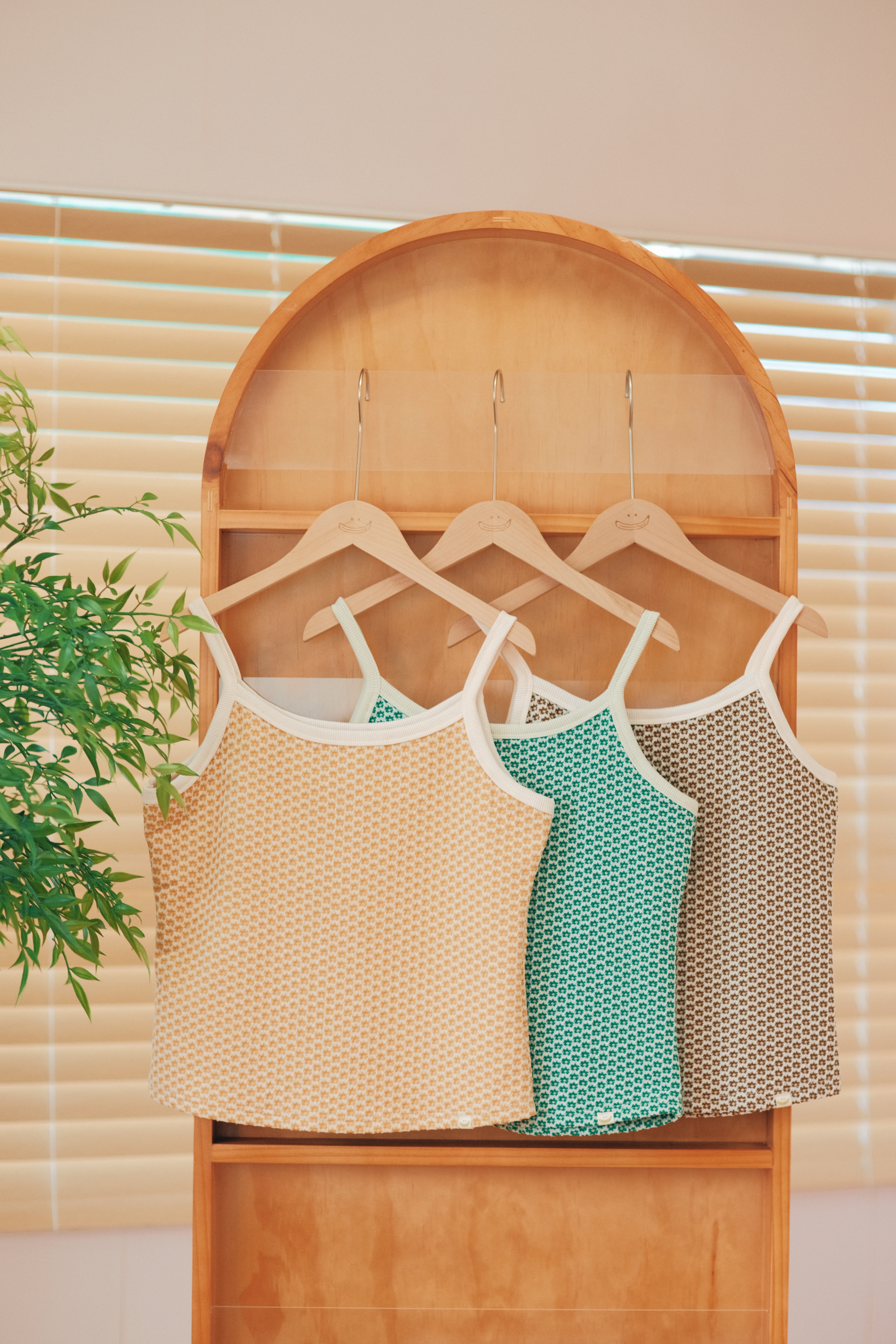 三色／復古花花平領背心／Vintage Flower Vest