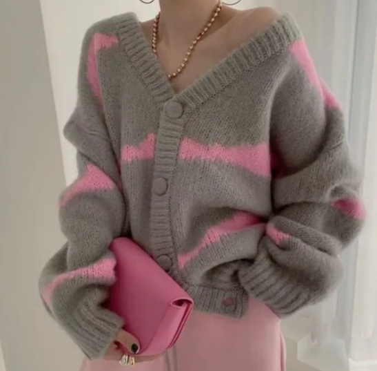 ᴷᴼᴿᴱᴬ 🇰🇷 <現貨>寬鬆V領拼色針織