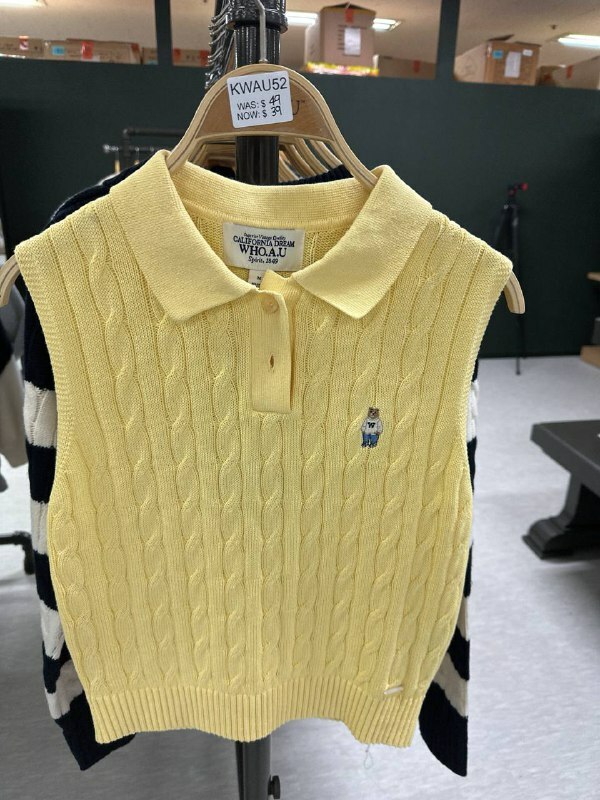 [K] WHO.A.U STEVE SLEEVELESS COLLAR CABLE SWEATER,YELLOW, WHKVD2611F-YELLOW (KWAU52)