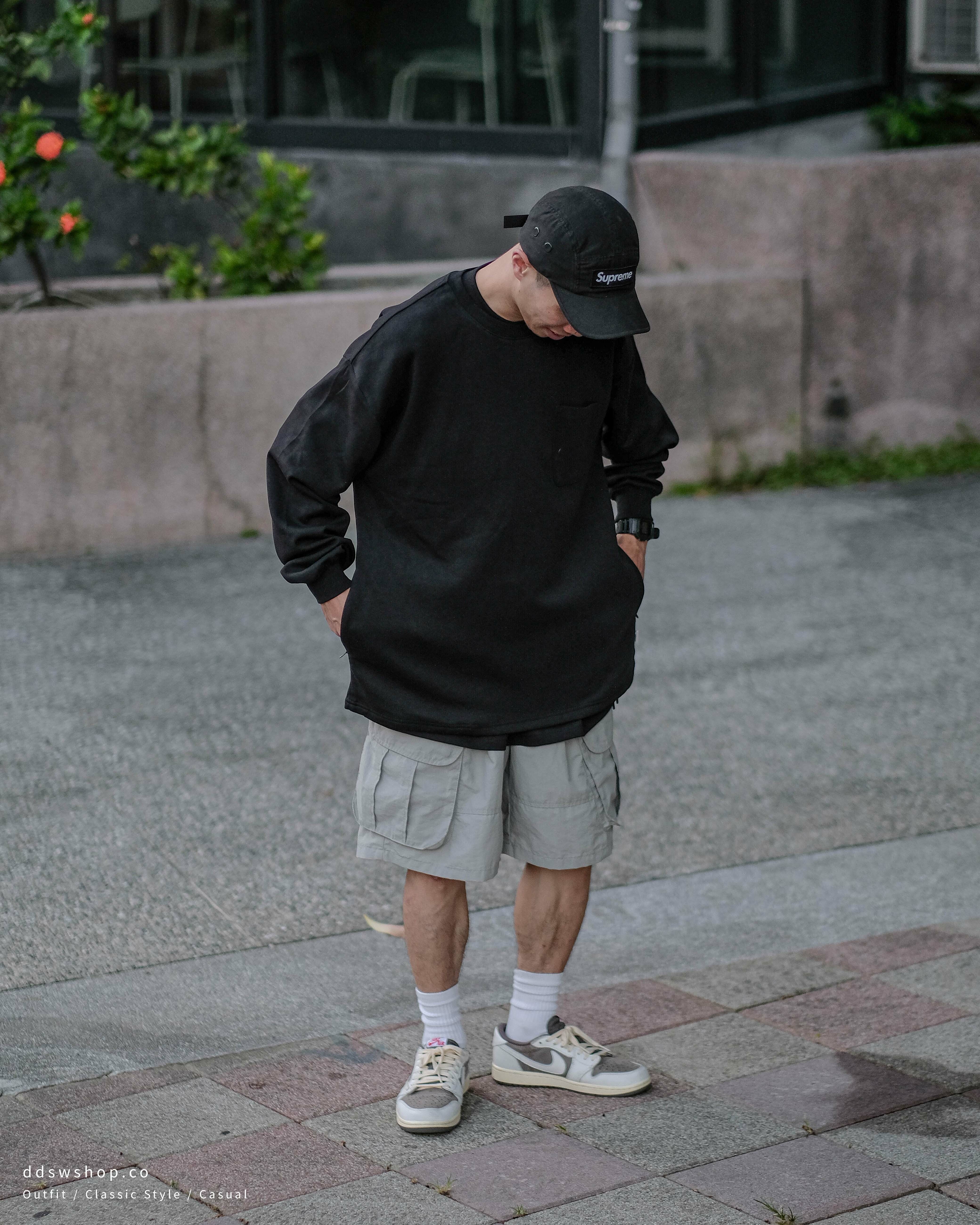 D.CLOSET 長袖 寬鬆太空棉口袋踢 拉鍊側口袋