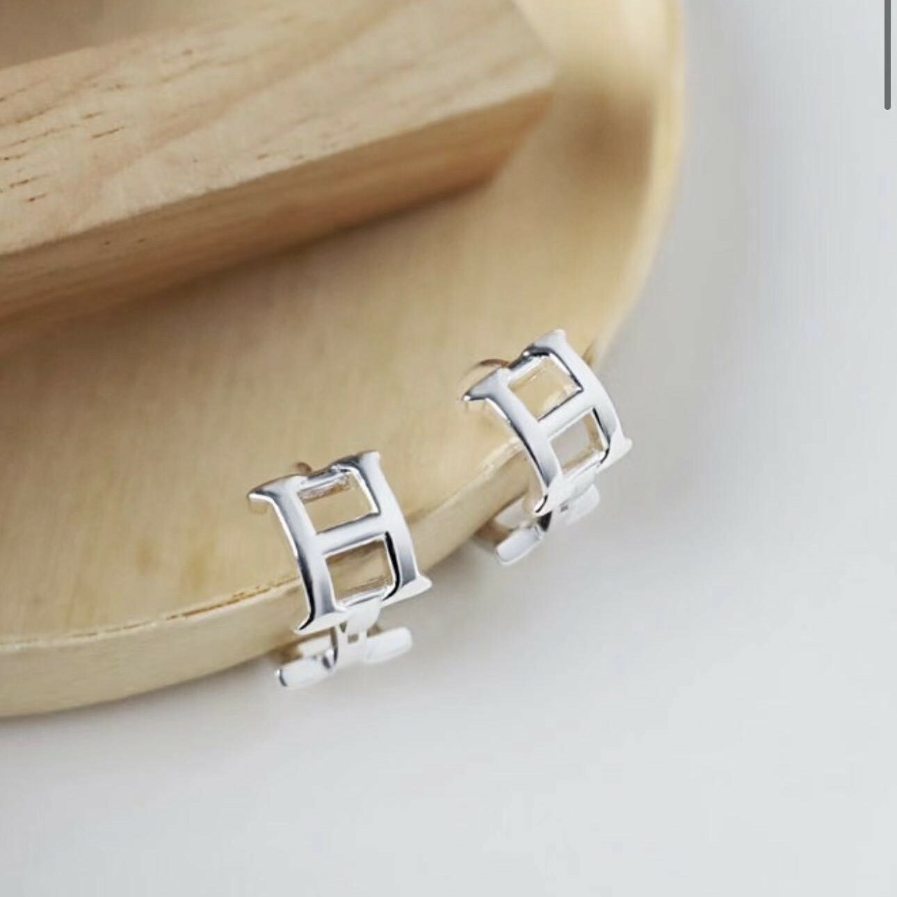 獨特．素面H字母純銀易扣