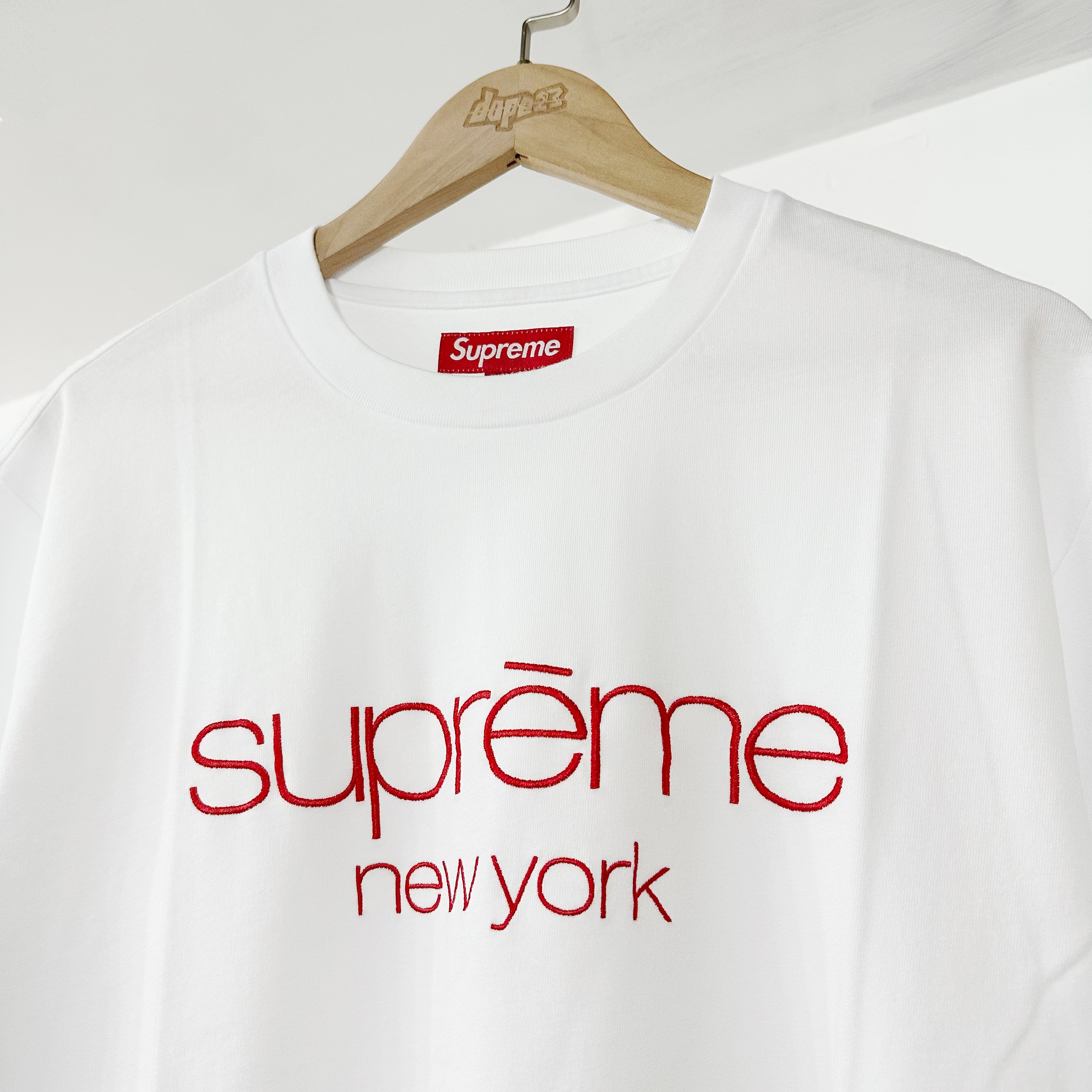 SUPREME CLASSIC LOGO S/S TOP WHITE
