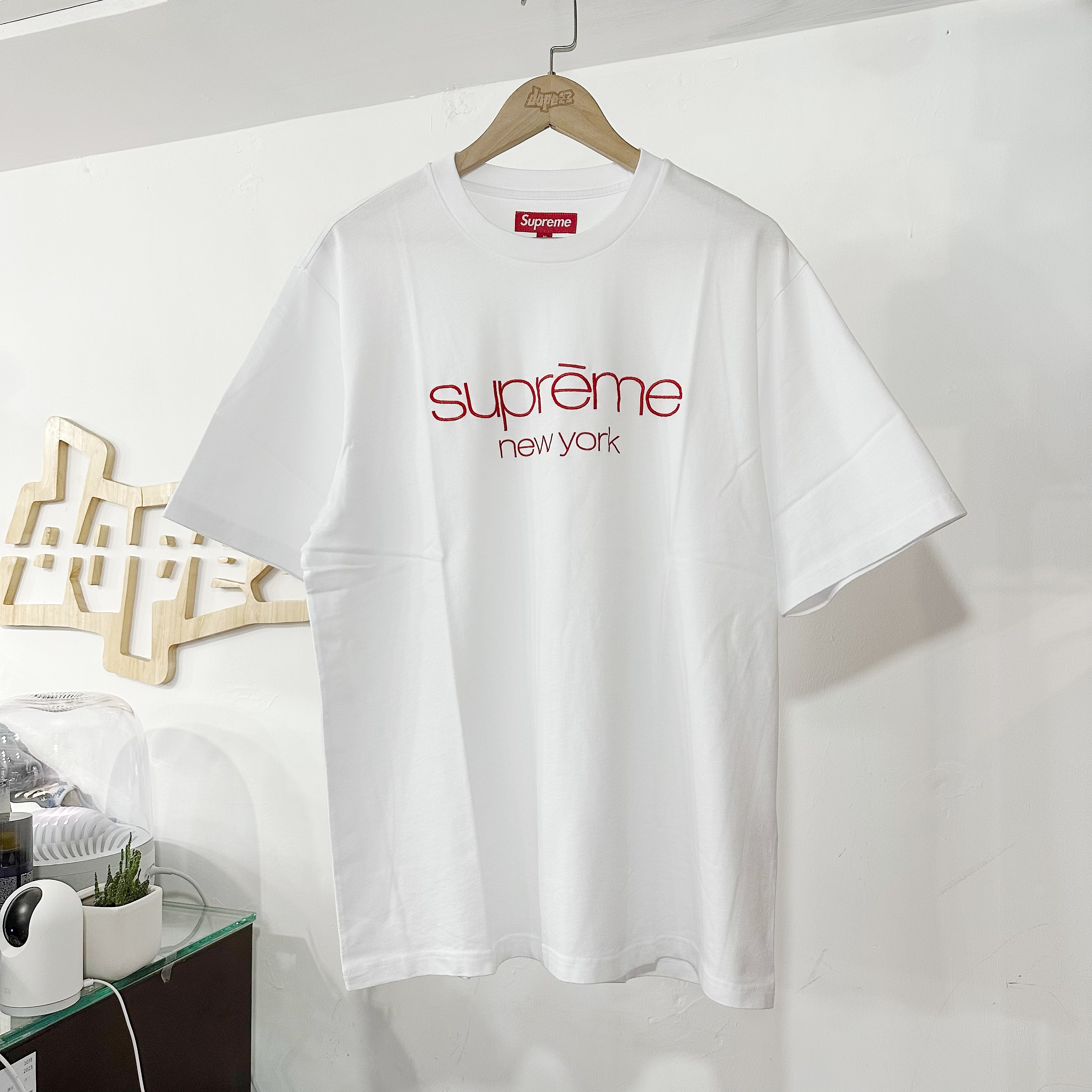 SUPREME CLASSIC LOGO S/S TOP WHITE