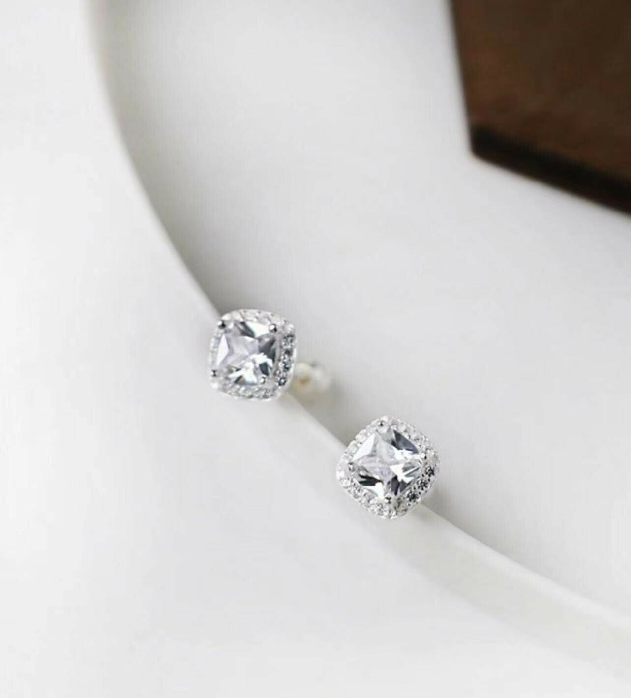 F17滿鑽方塊鎖針