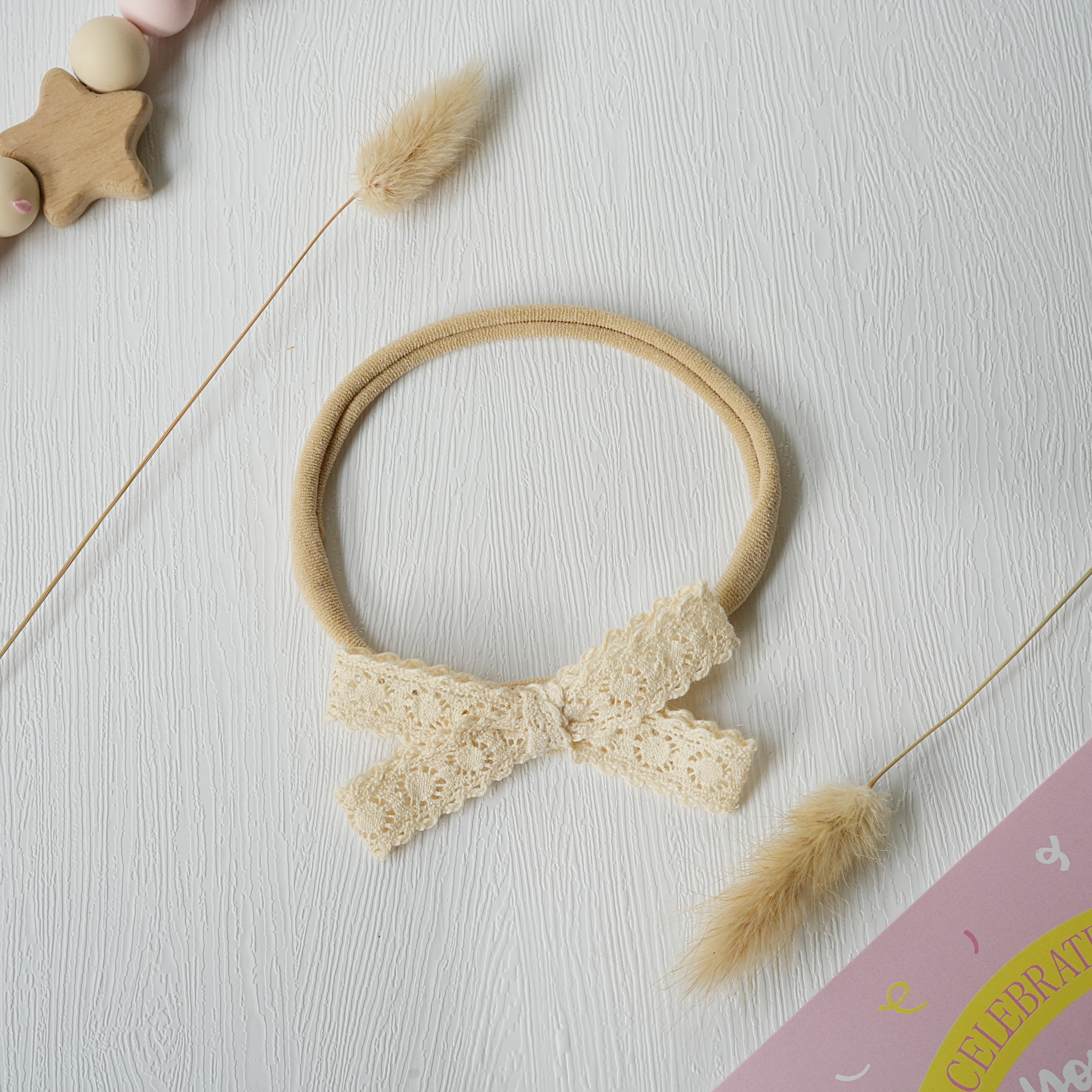 蕾絲蝴蝶結髮帶-米色蕾絲