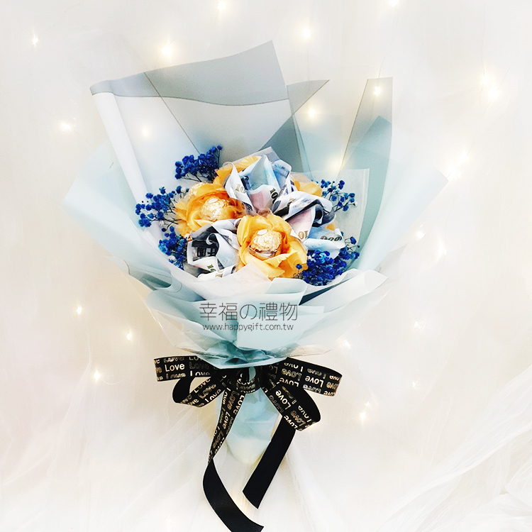 鈔票花束,玫瑰花滿天星鈔票花束,有錢花,桃園花店,桃園婚禮小物,five banknote roses + four roses soap flower banknotes money-bouquet