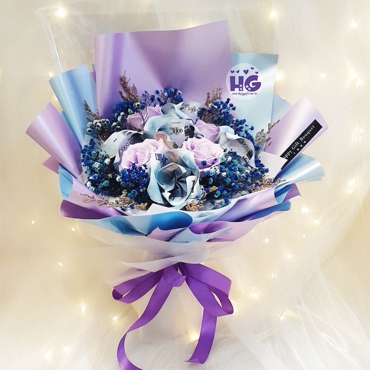 鈔票花束,玫瑰花滿天星鈔票花束,有錢花,桃園花店,桃園婚禮小物,five banknote roses + four roses soap flower banknotes money-bouquet