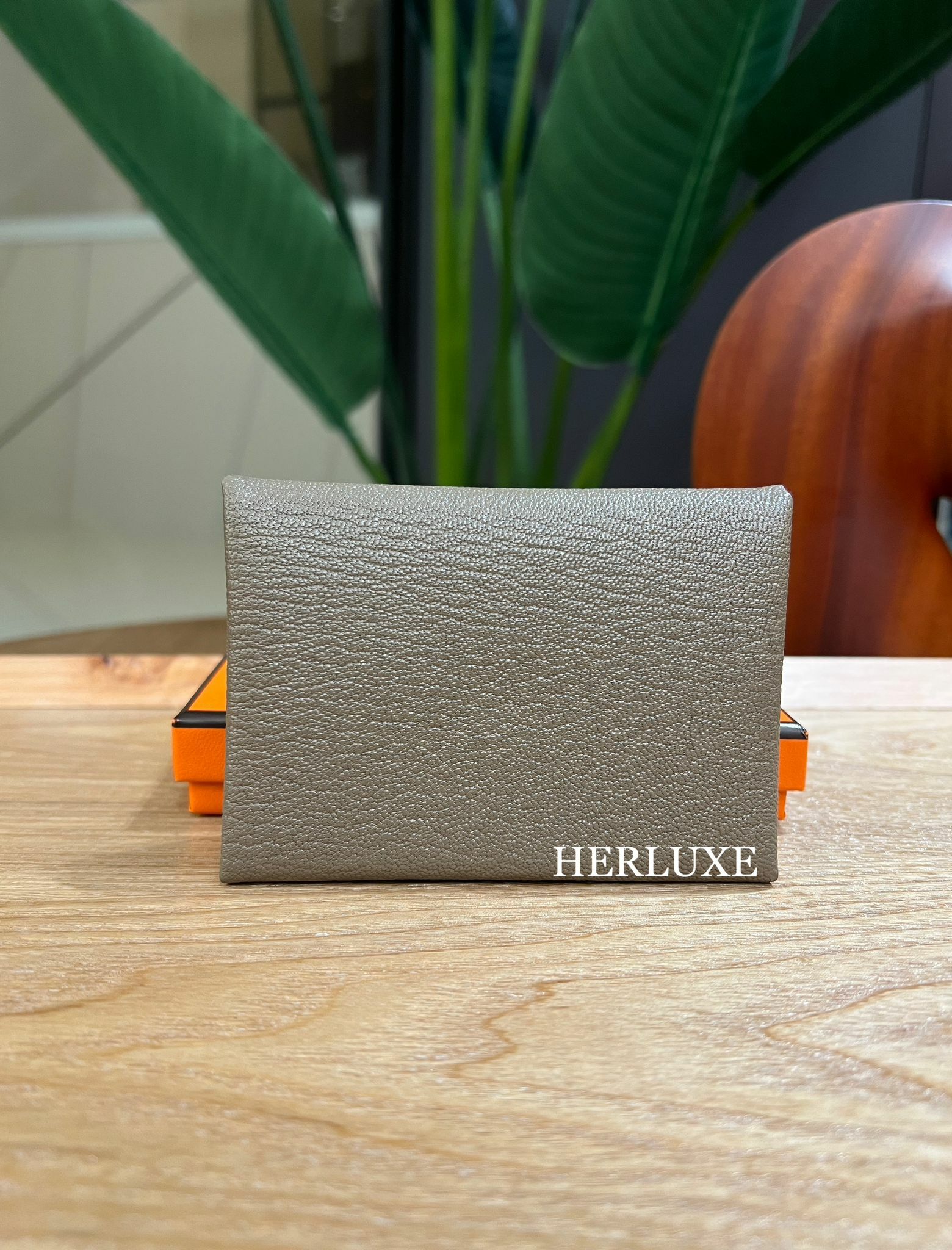 Calvi  duo card holder 18 etoupe chevre