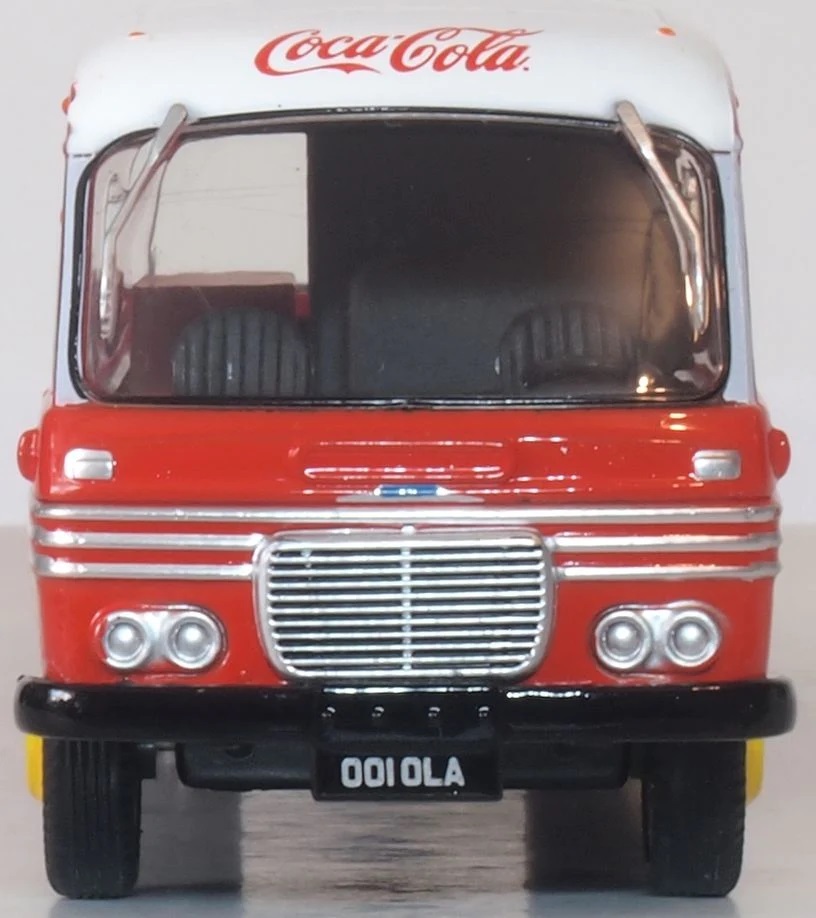 1/76 OXFORD BMC Mobile Unit Coca Cola (76BMC005CC)