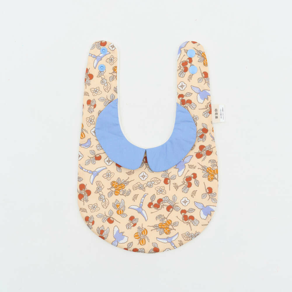 Round Collar Baby bib/Joyful Forest /Taiwan Blue Magpie & Persimmon