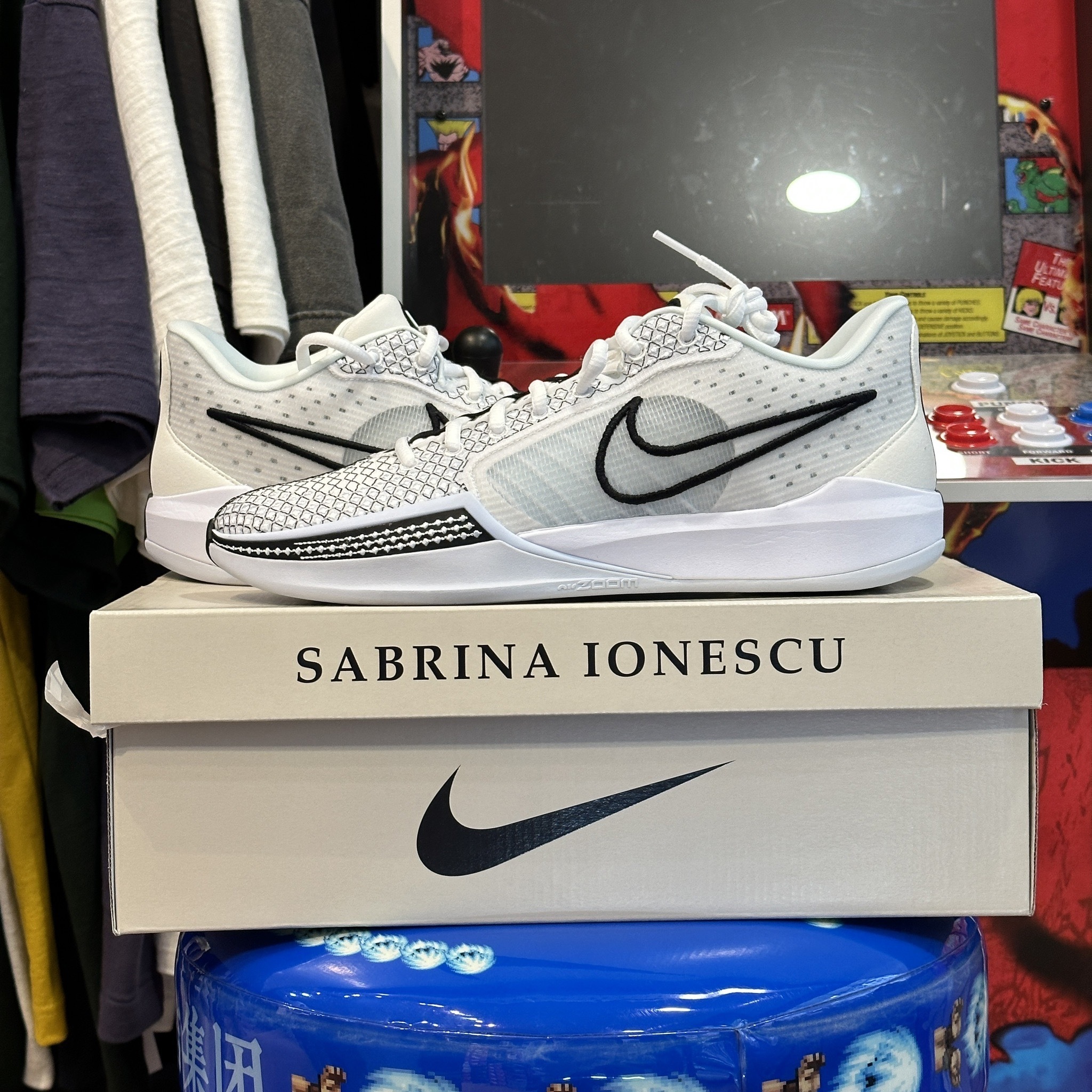 Nike Sabrina 1 Magnetic EP 女白黑籃球實戰訓練運動籃球鞋FQ3389-