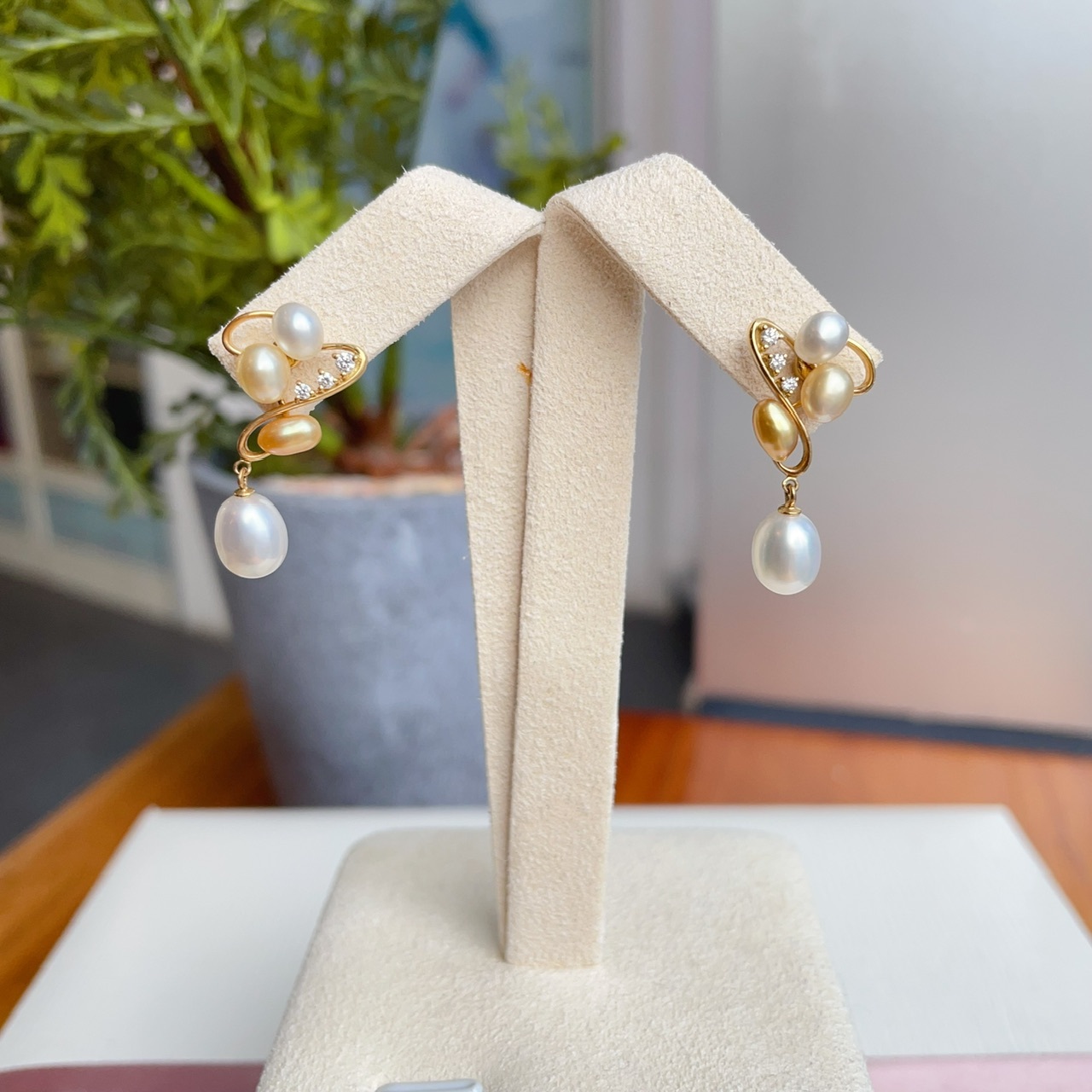 18K金Keshi南洋珠鑽石耳環