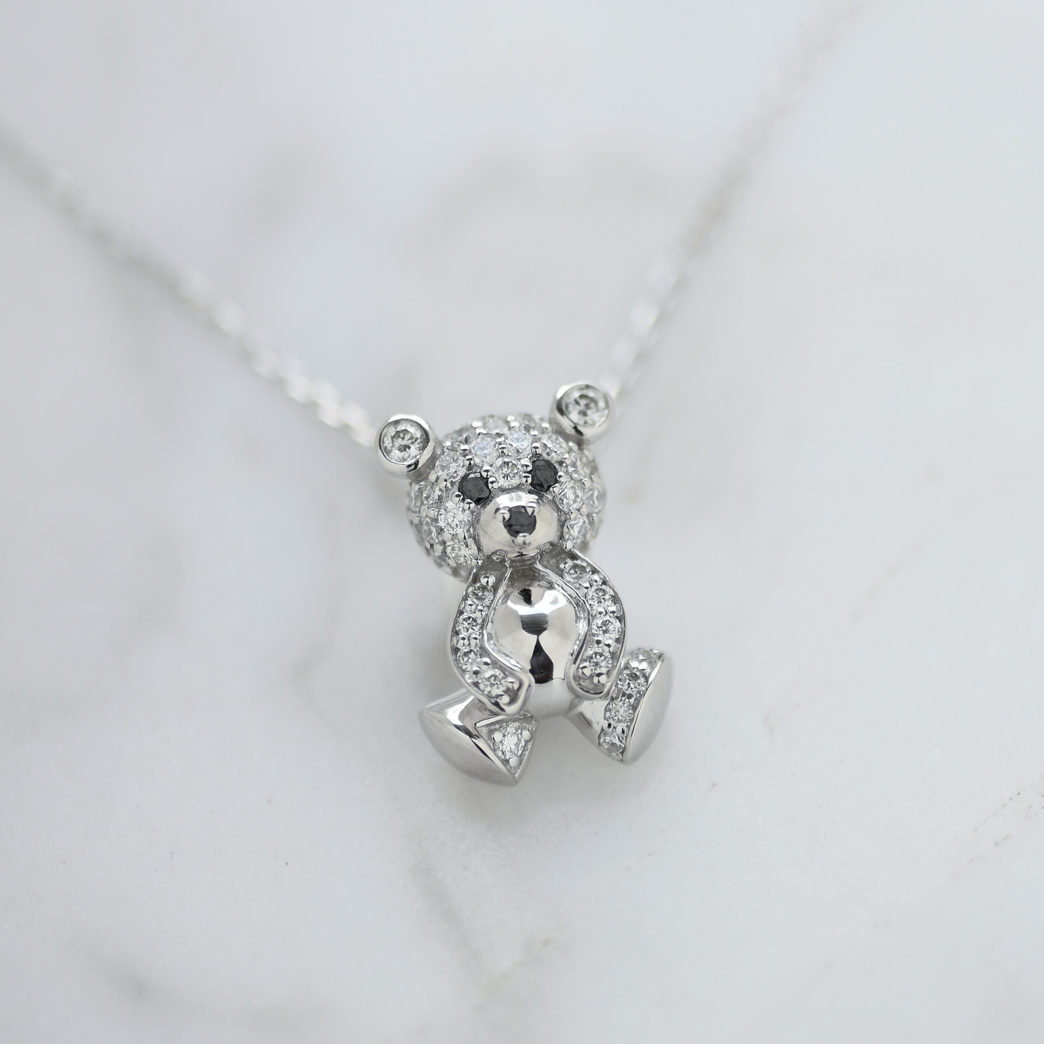 18K little cute bear diamond necklace