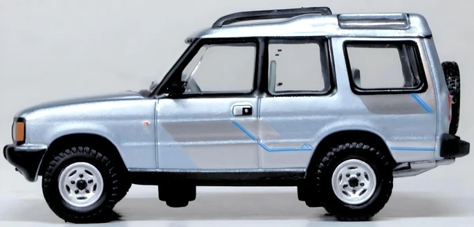 1/76 OXFORD Land Rover Discovery 1 Mistrale (76DS1002)