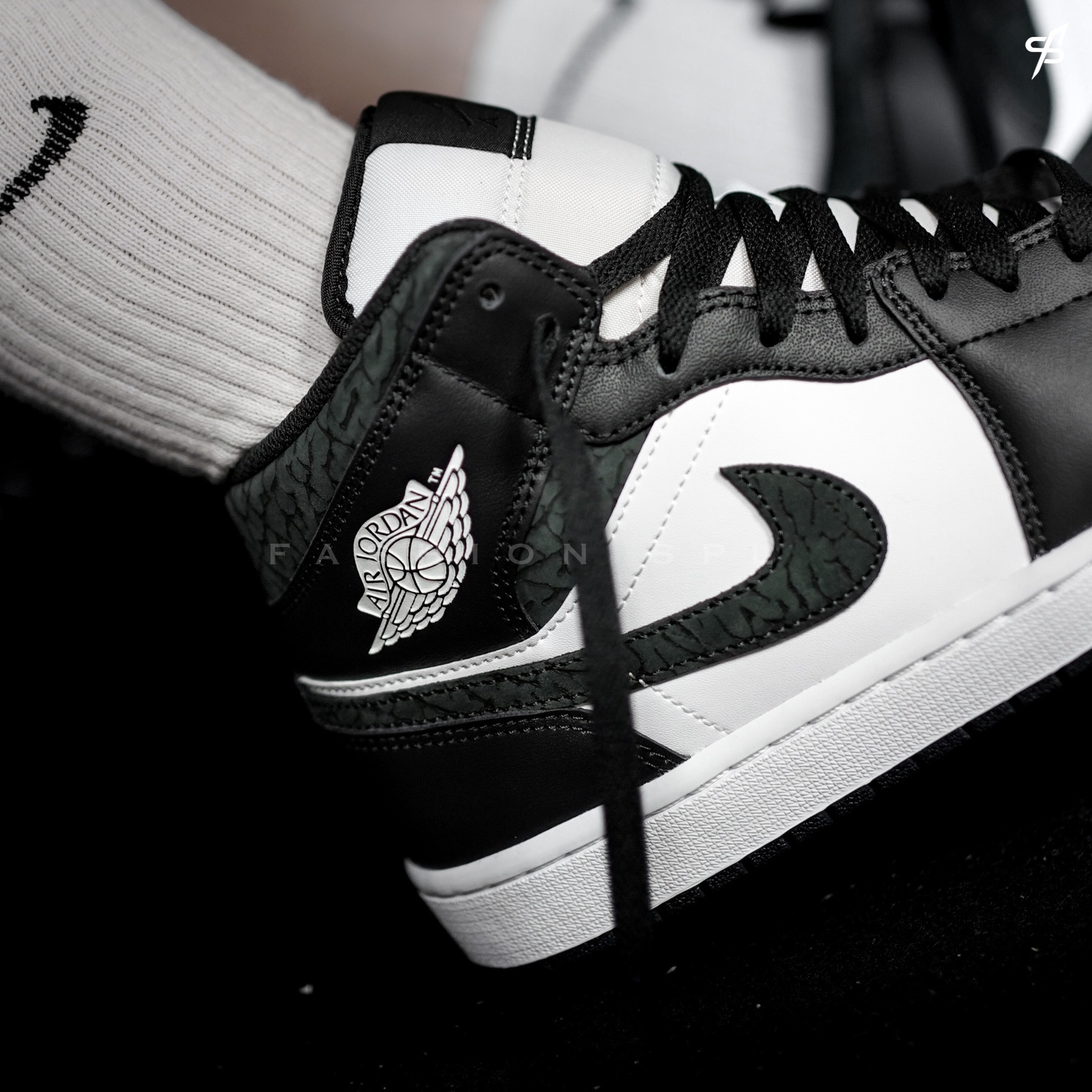 Air Jordan 1 Mid SE Panda Elephant 熊貓象FB9911-001