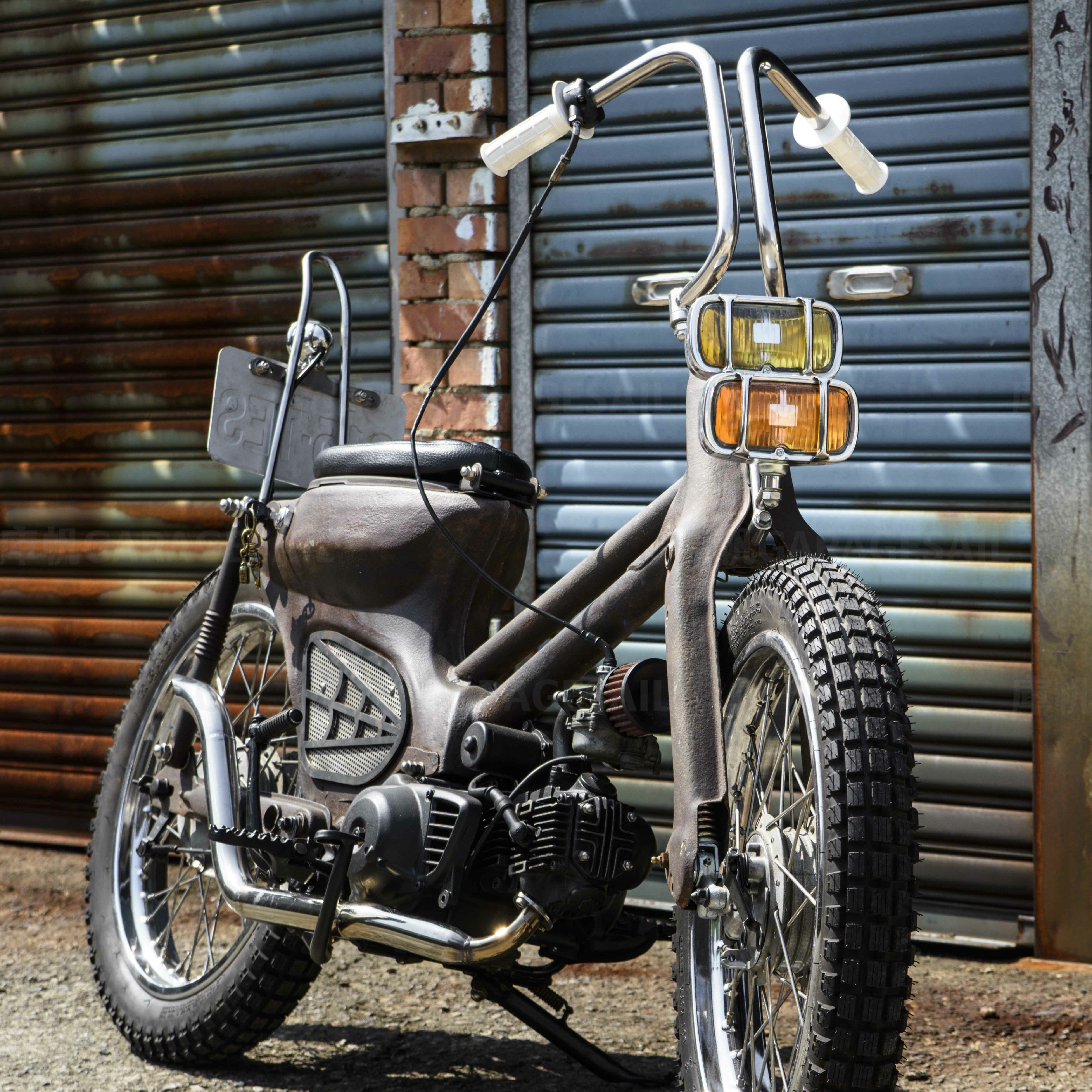 長方形 下鎖式 復刻 保桿大燈 銀