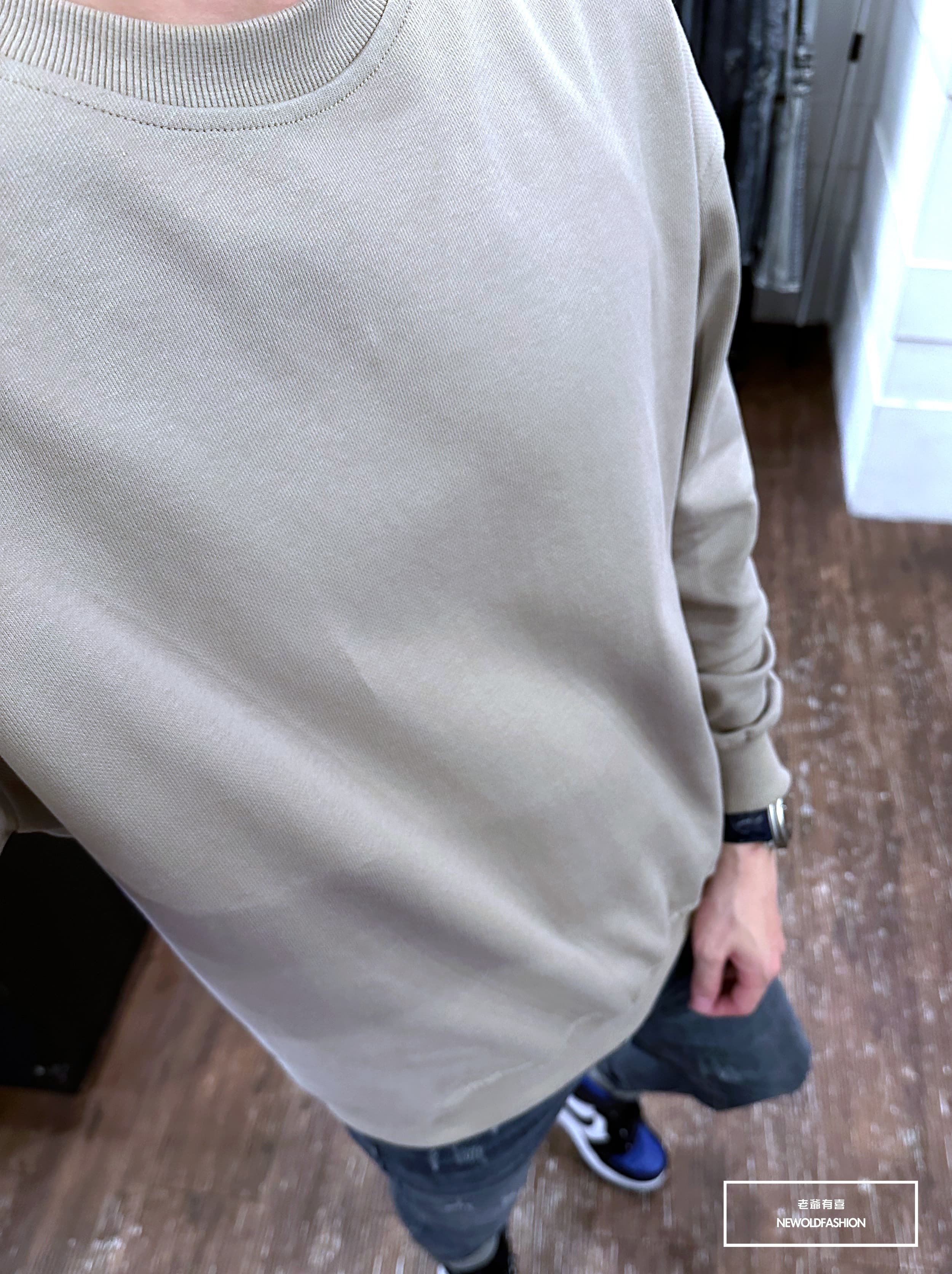 『新品上市』重磅簡約素色圓領大學T-卡其(NOF2309B5510)