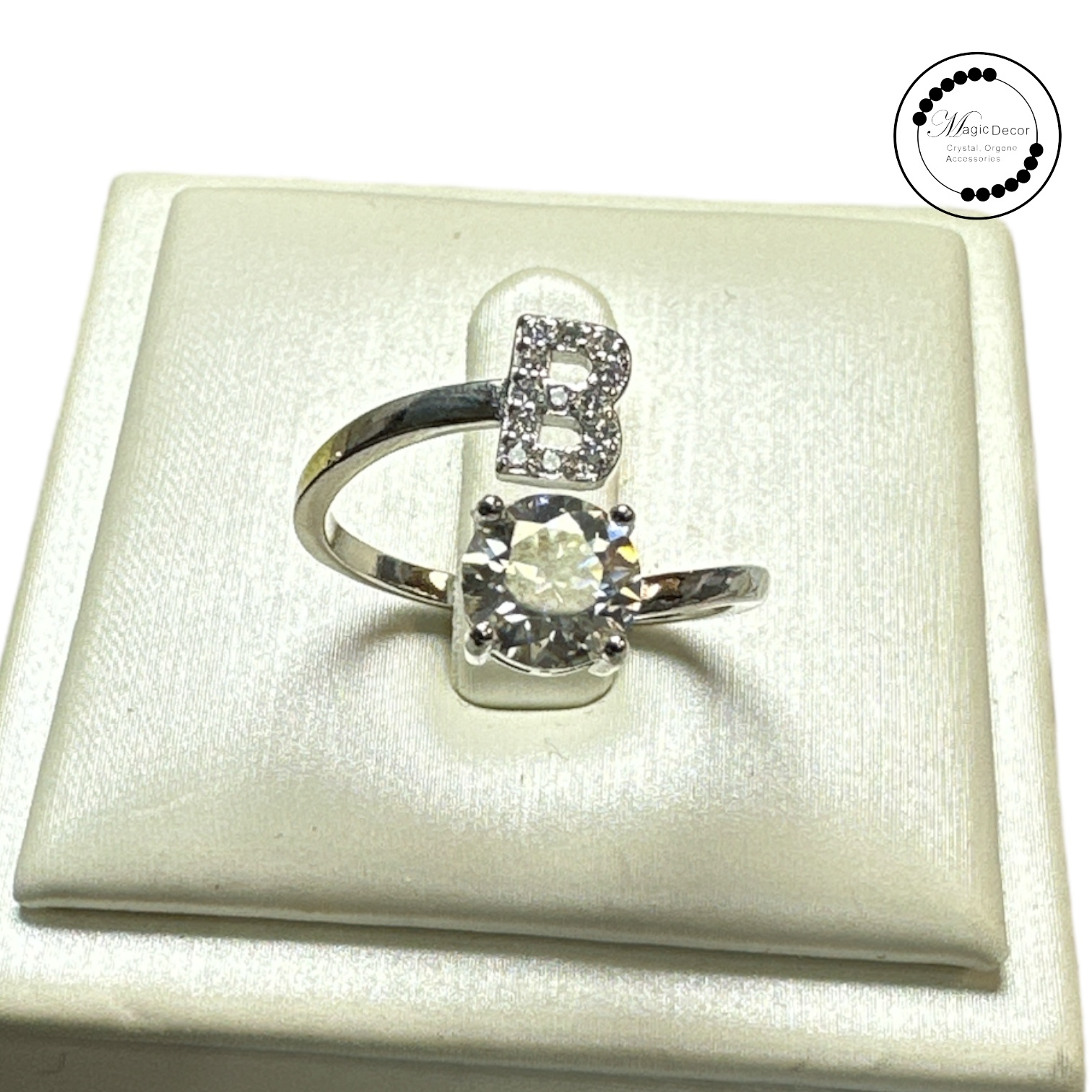 201005-A35 1卡白鑽腰碼B字戒指