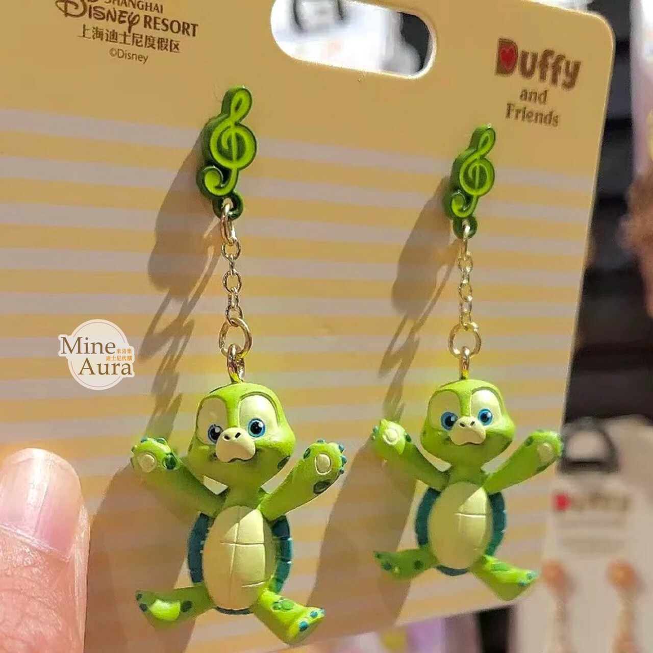 奧樂米拉 海龜 OluMel 立體坐姿 造型 耳環 -上海迪士尼樂園