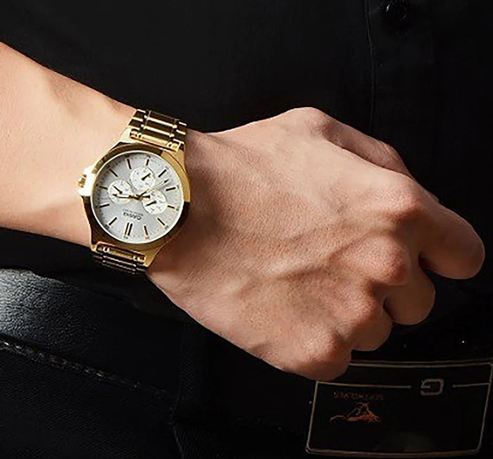 萬年鐘錶 - CASIO 卡西歐  全金款三眼男錶 MTP-V300G-9A  錶徑41.5MM