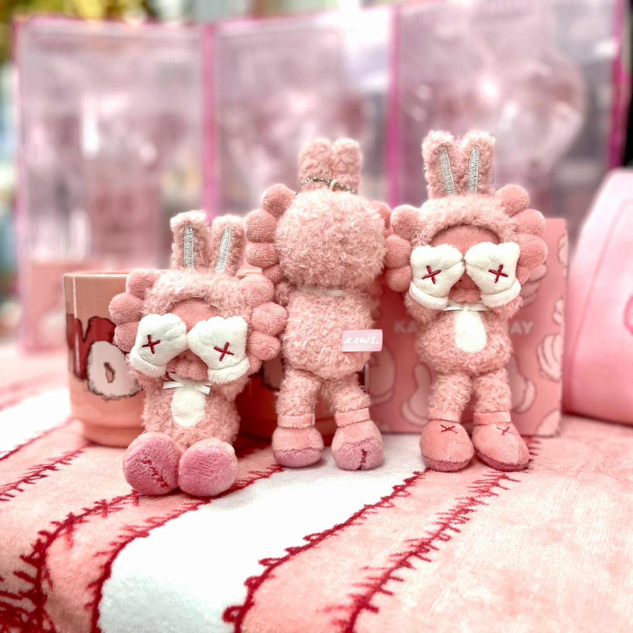 KAWS:HOLIDAY INDONESIA - Plush Charm